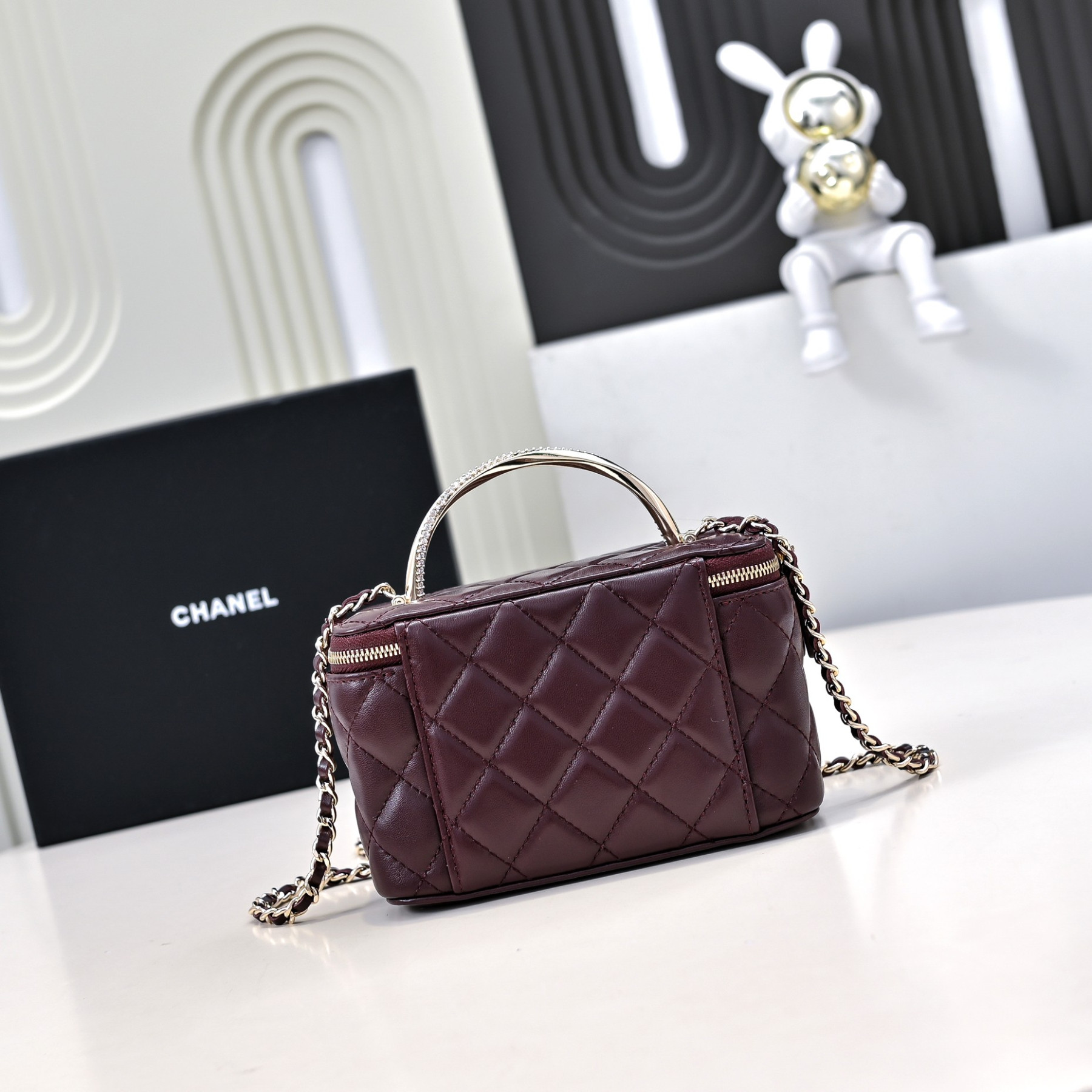 Ch**el Clutch With Chain 17cm