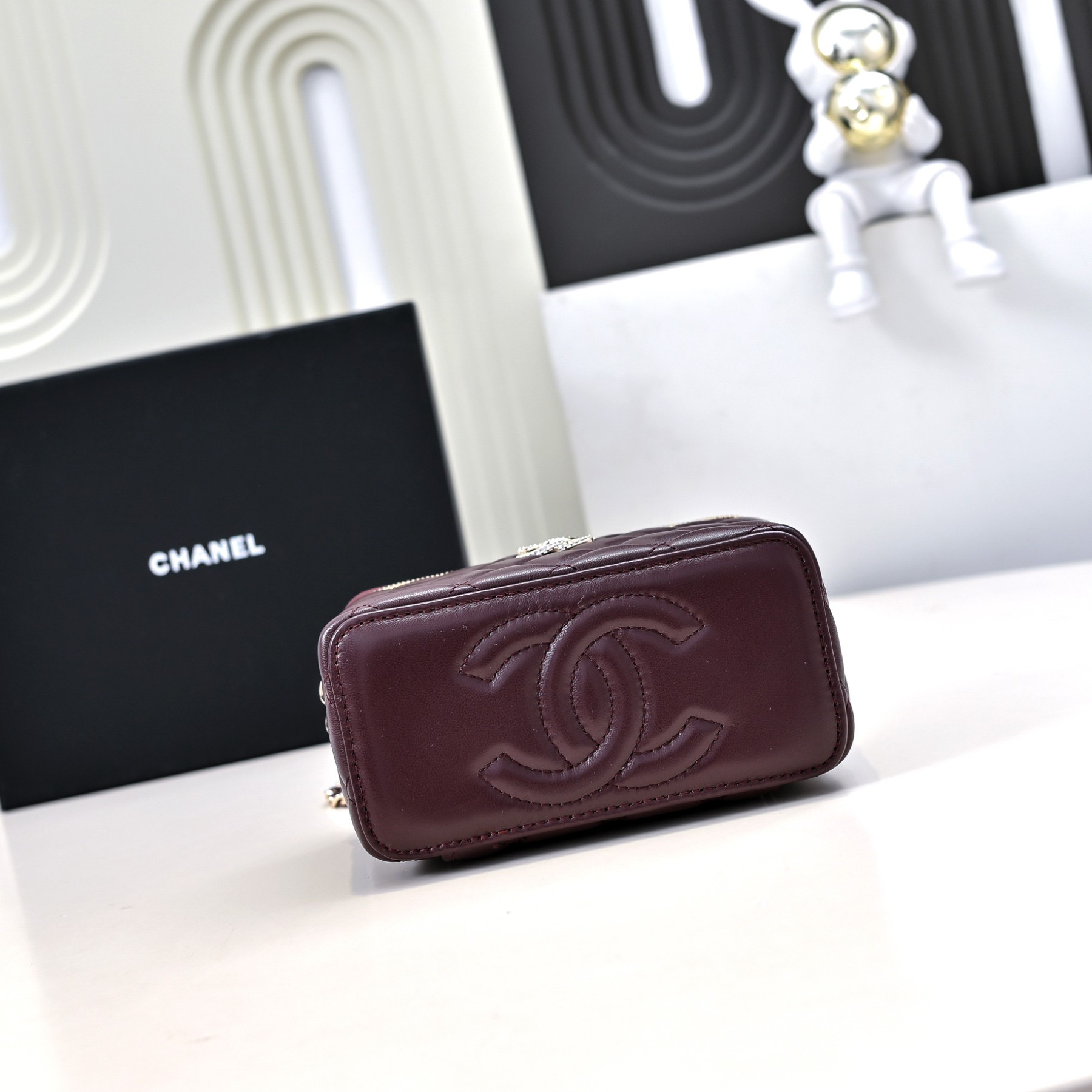 Ch**el Clutch With Chain 17cm