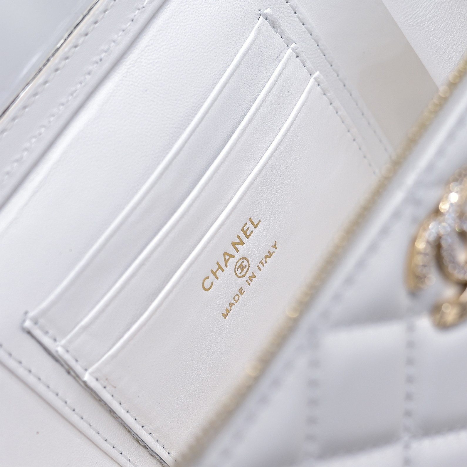 Ch**el Clutch With Chain 17cm