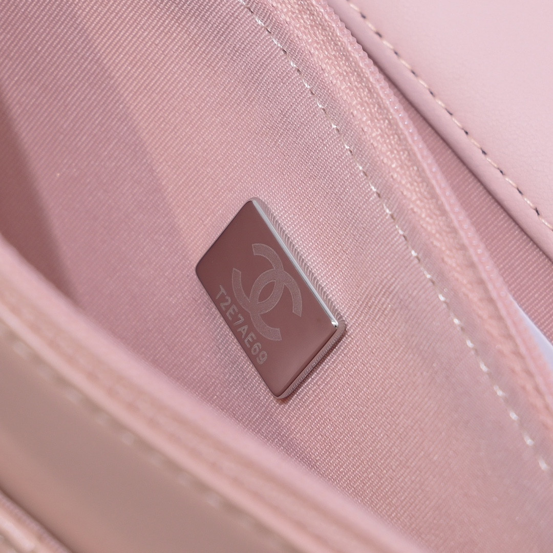 Ch**el Clutch With Chain 19x12x3.5cm