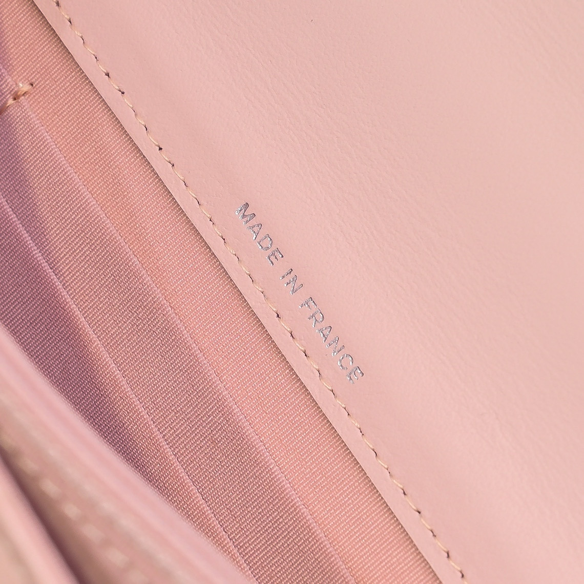 Ch**el Clutch With Chain 18.5x11x6cm