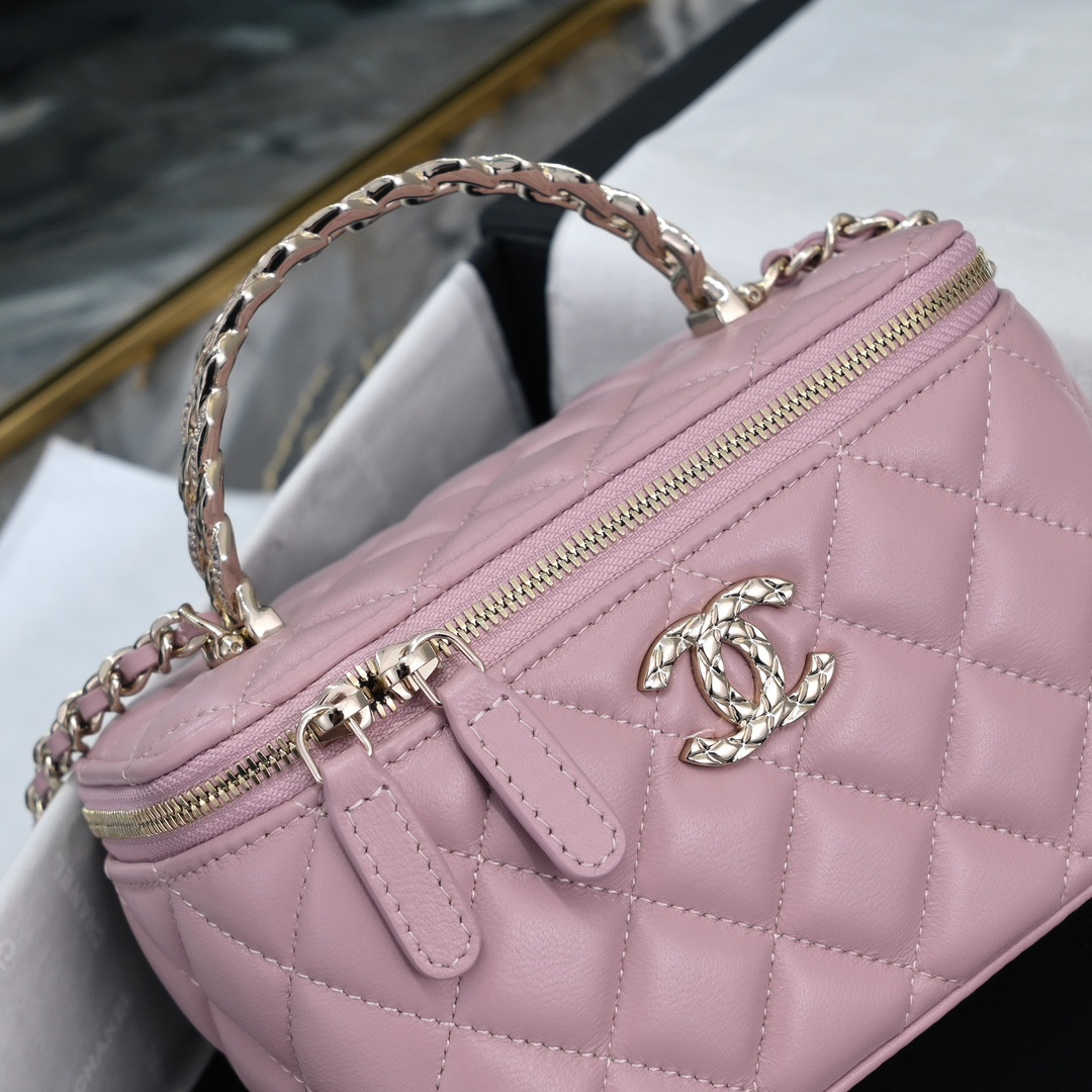 Ch**el Clutch With Chain 10x16x8cm