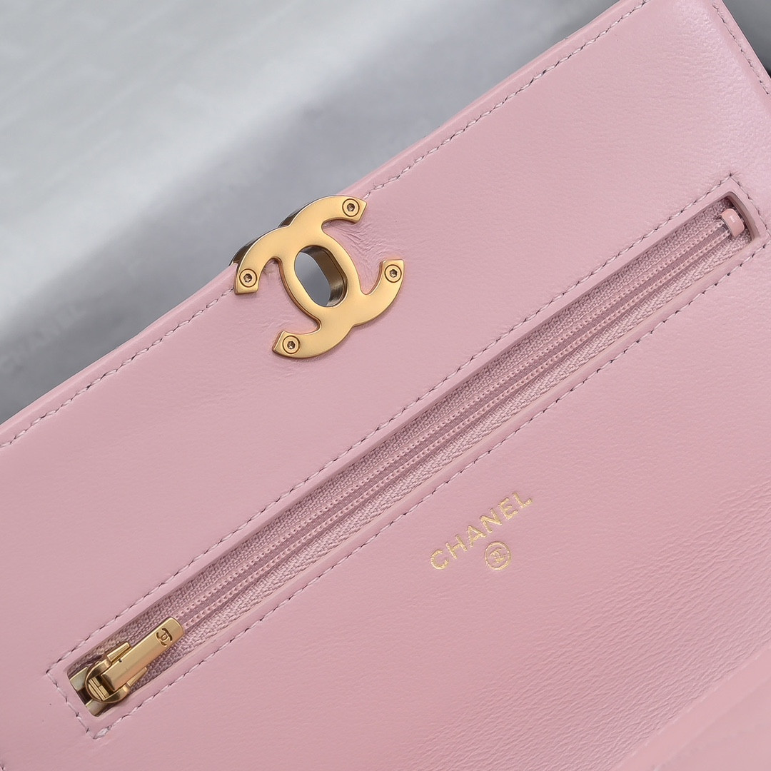 Ch**el Clutch With Chain 19cm