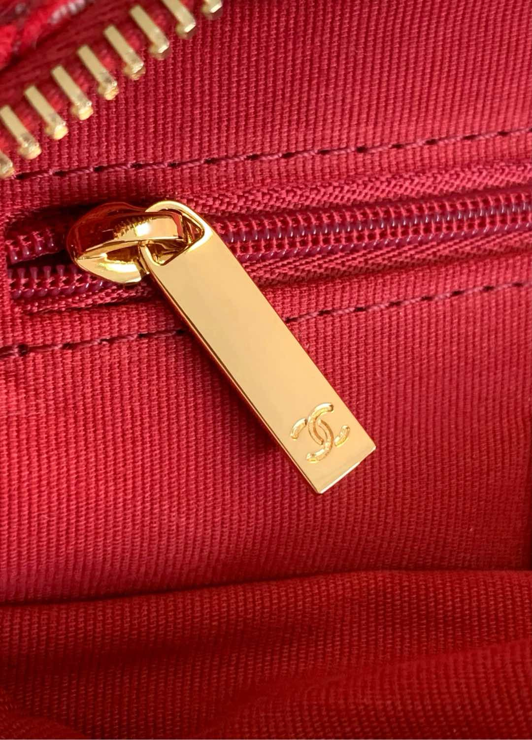 Ch**el Large Hobo Bag 18x30x8cm