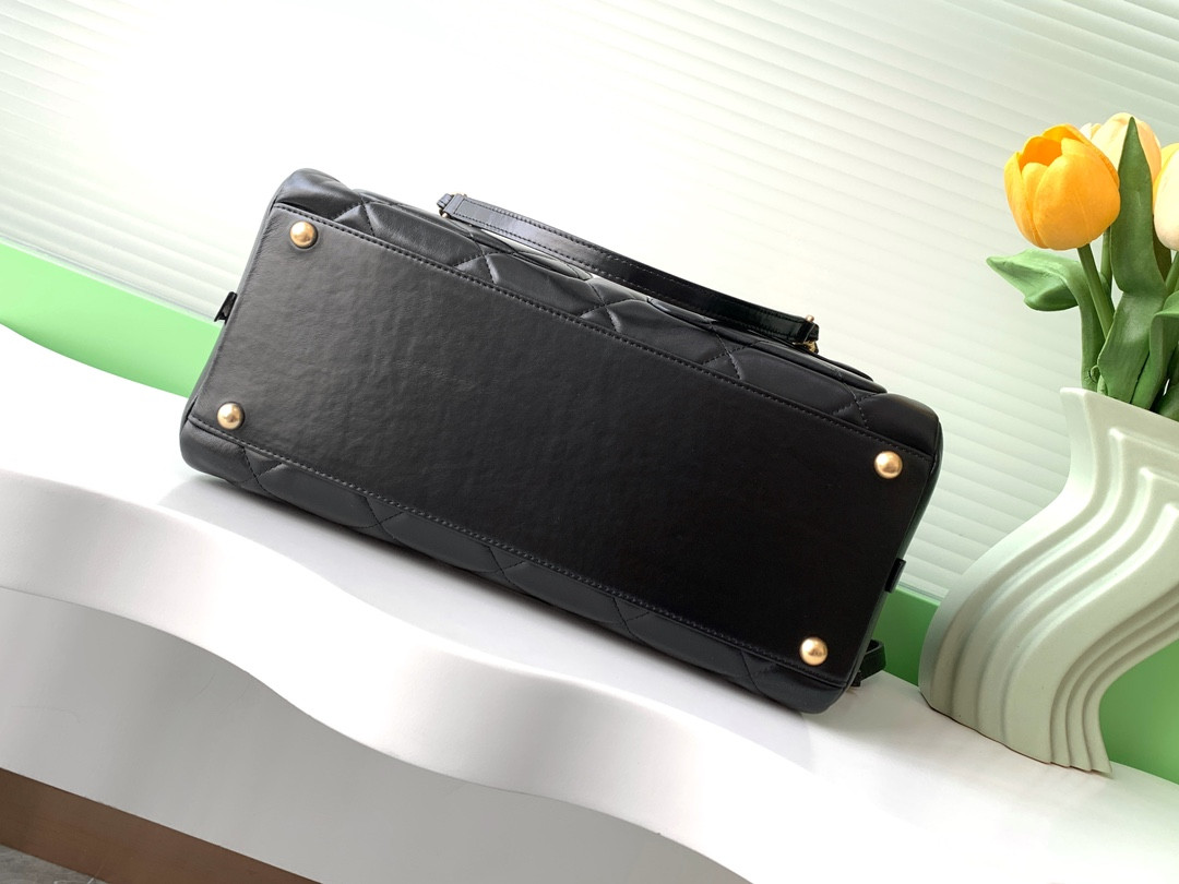 Ch**el Bowling Bag 21x33x15cm