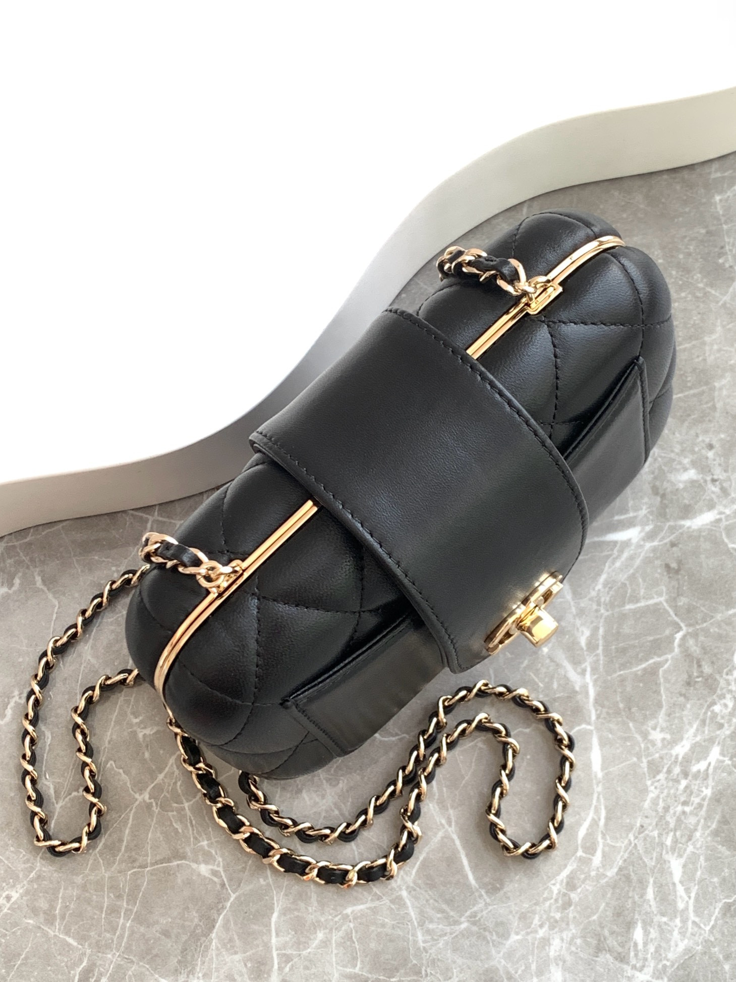 Ch**el Clip Bag 13x18x5cm