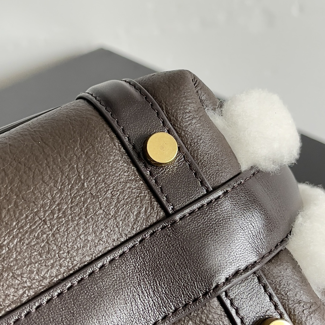 B0tt*ga Ven*ta Mini Wallace 20x13x9.5cm