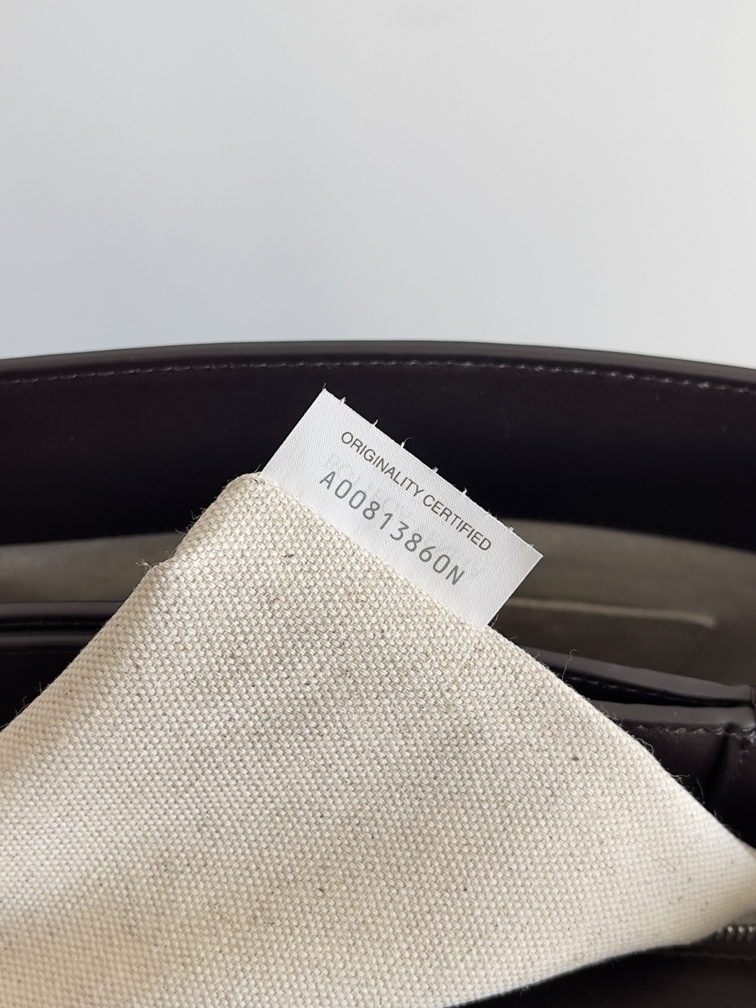 B0tt*ga Ven*ta Large Andiamo Messenger 43x32x20cm