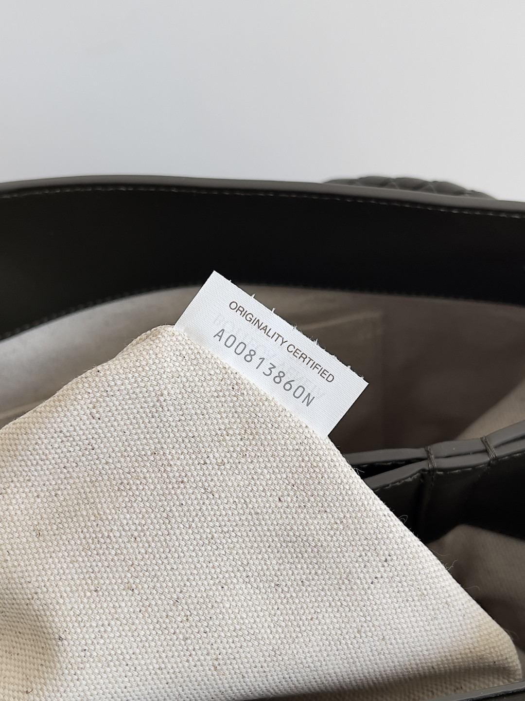 B0tt*ga Ven*ta Large Andiamo Messenger 43x32x20cm