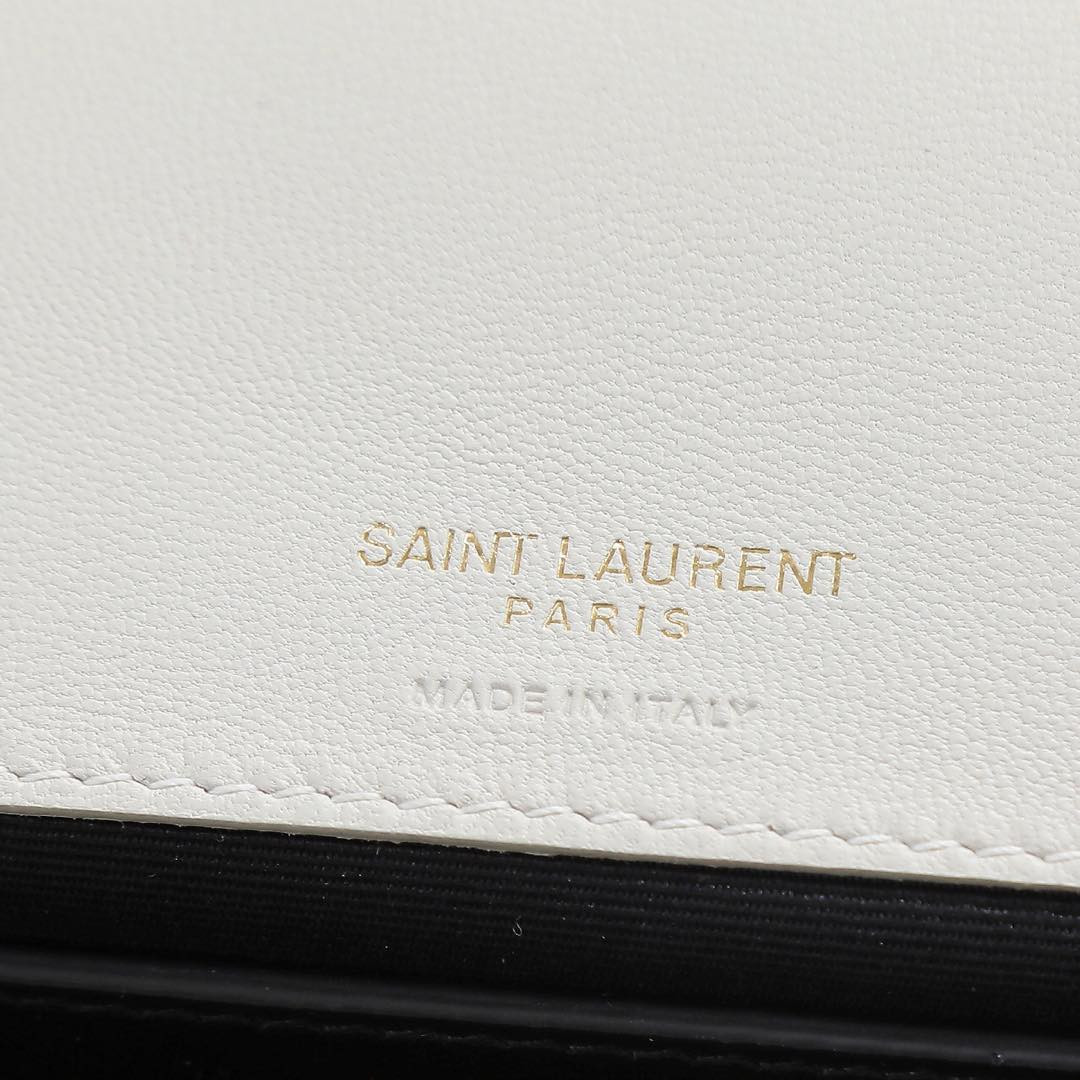 Y51 LOULOU medium in MATELASSÉ lambskin 29x17x8cm