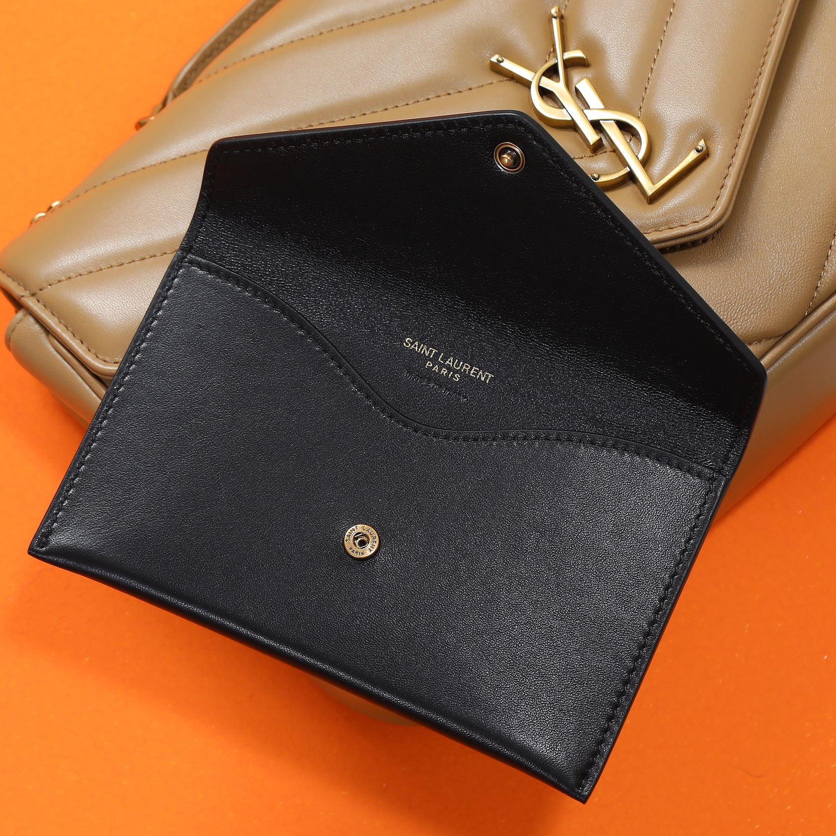 Y51 LOULOU medium in MATELASSÉ lambskin 29x17x8cm