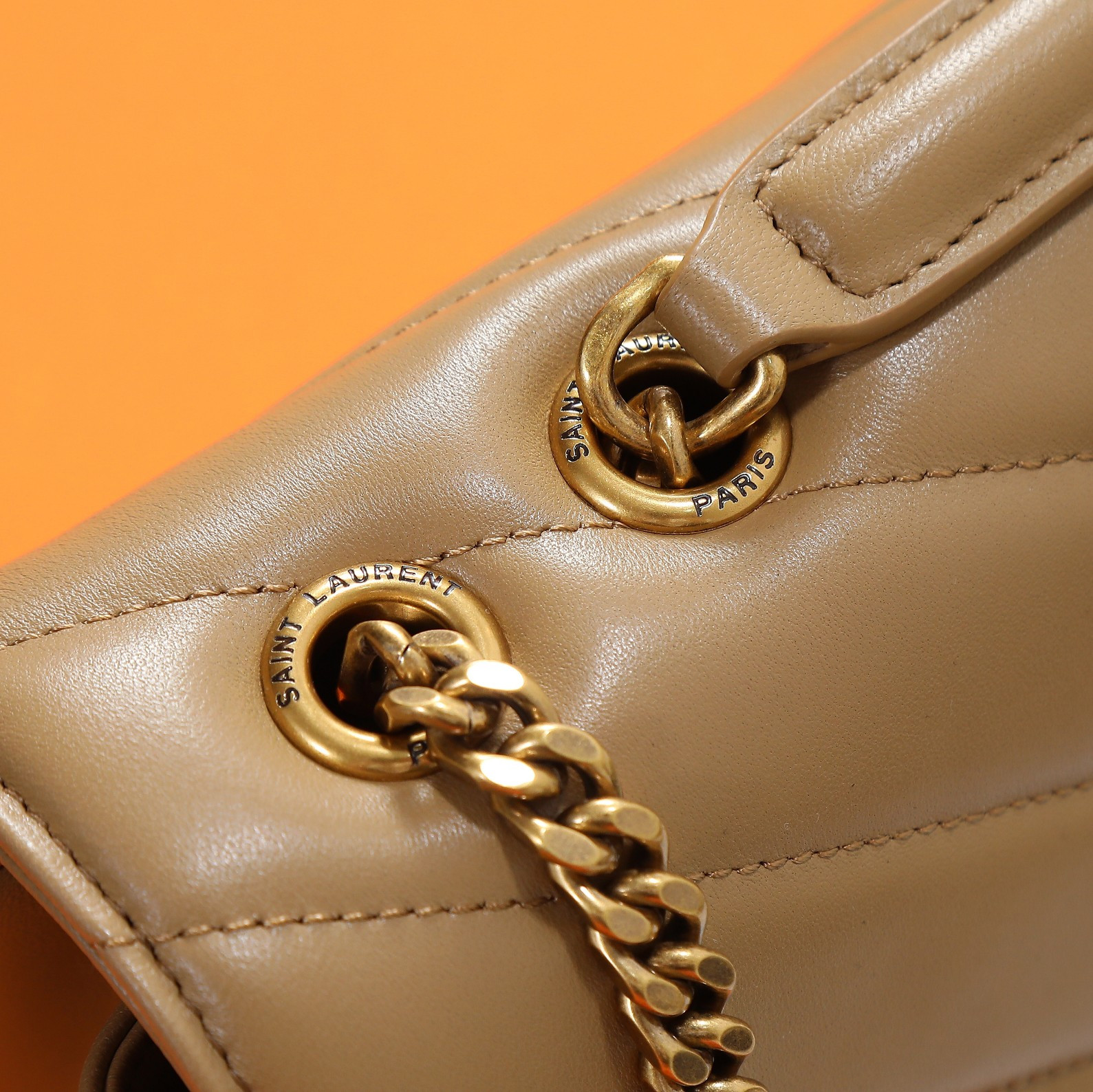 Y51 LOULOU medium in MATELASSÉ lambskin 29x17x8cm