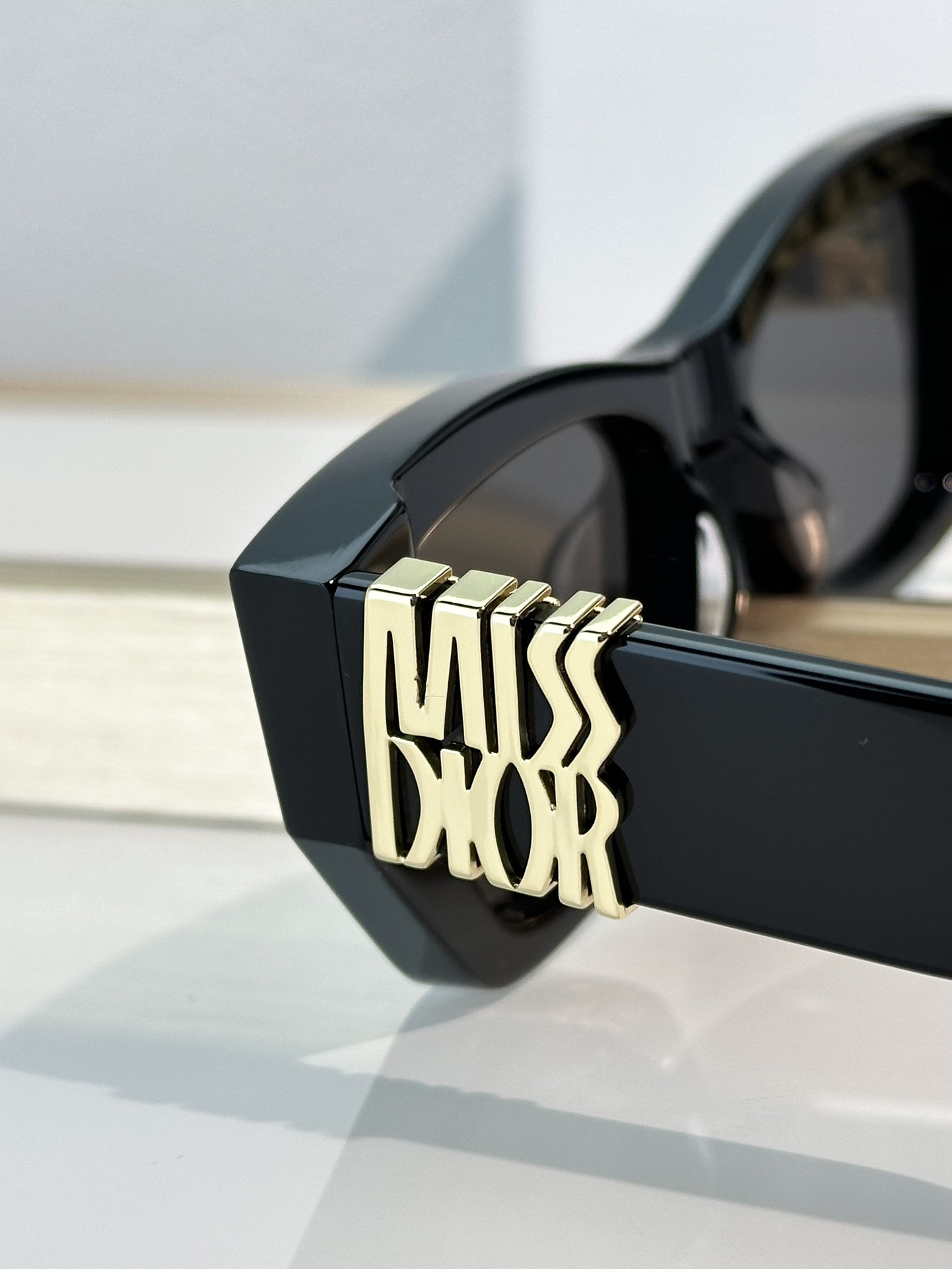 D10r Glasses S1F 56-17-140