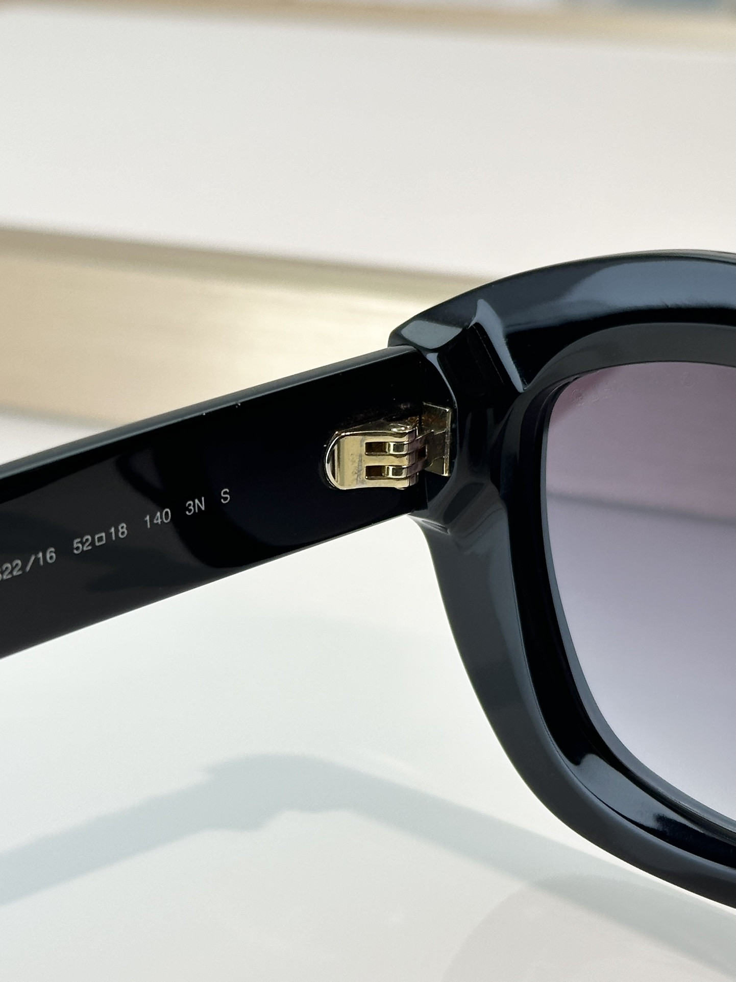 Ch**el Glasses 9161B 52-18-140