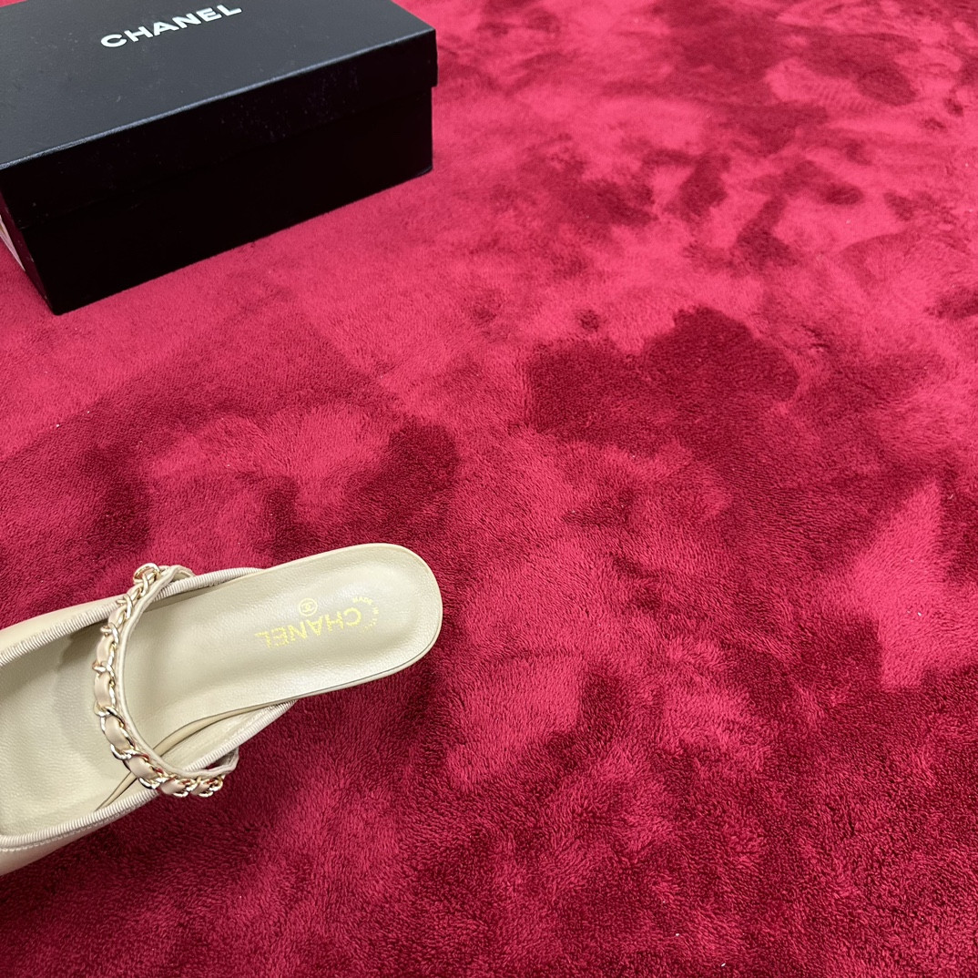 UA Ch**el Princess Shoes