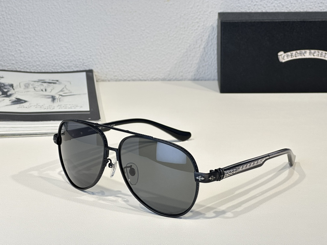 Ch*0me He**ts Glasses CH8191 62-14-154