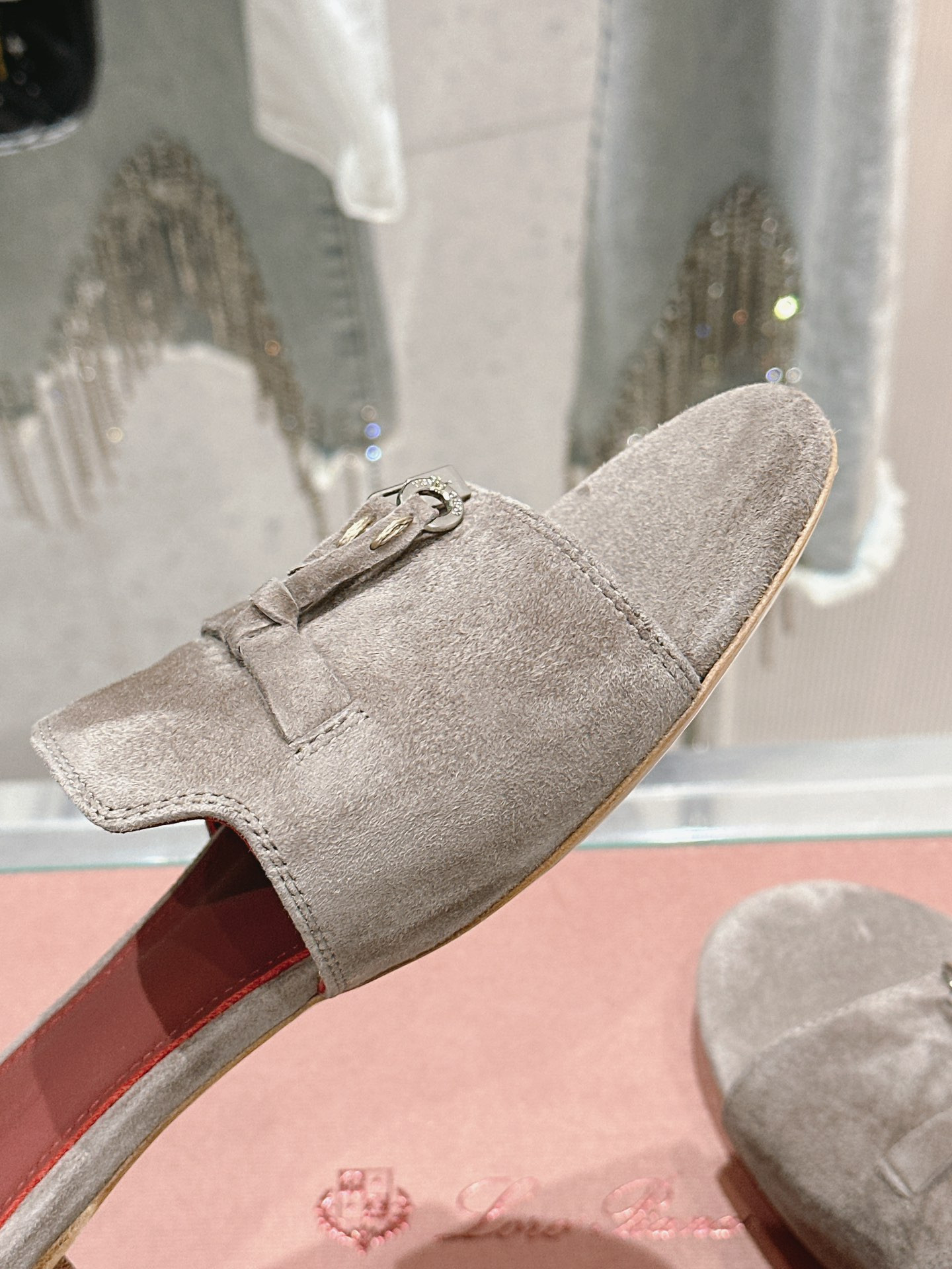 UA L0r0 P1ana Summer Charms Sandal