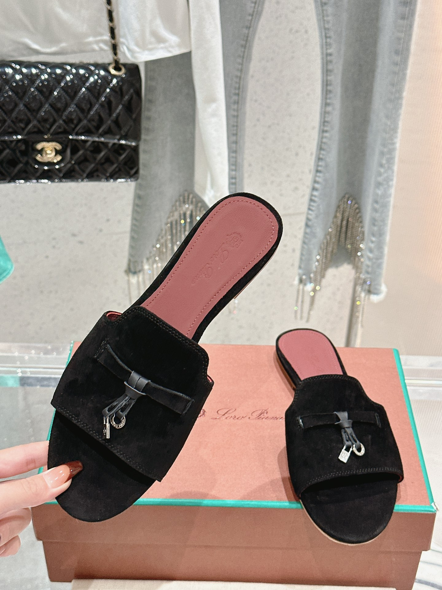 UA L0r0 P1ana Summer Charms Sandal