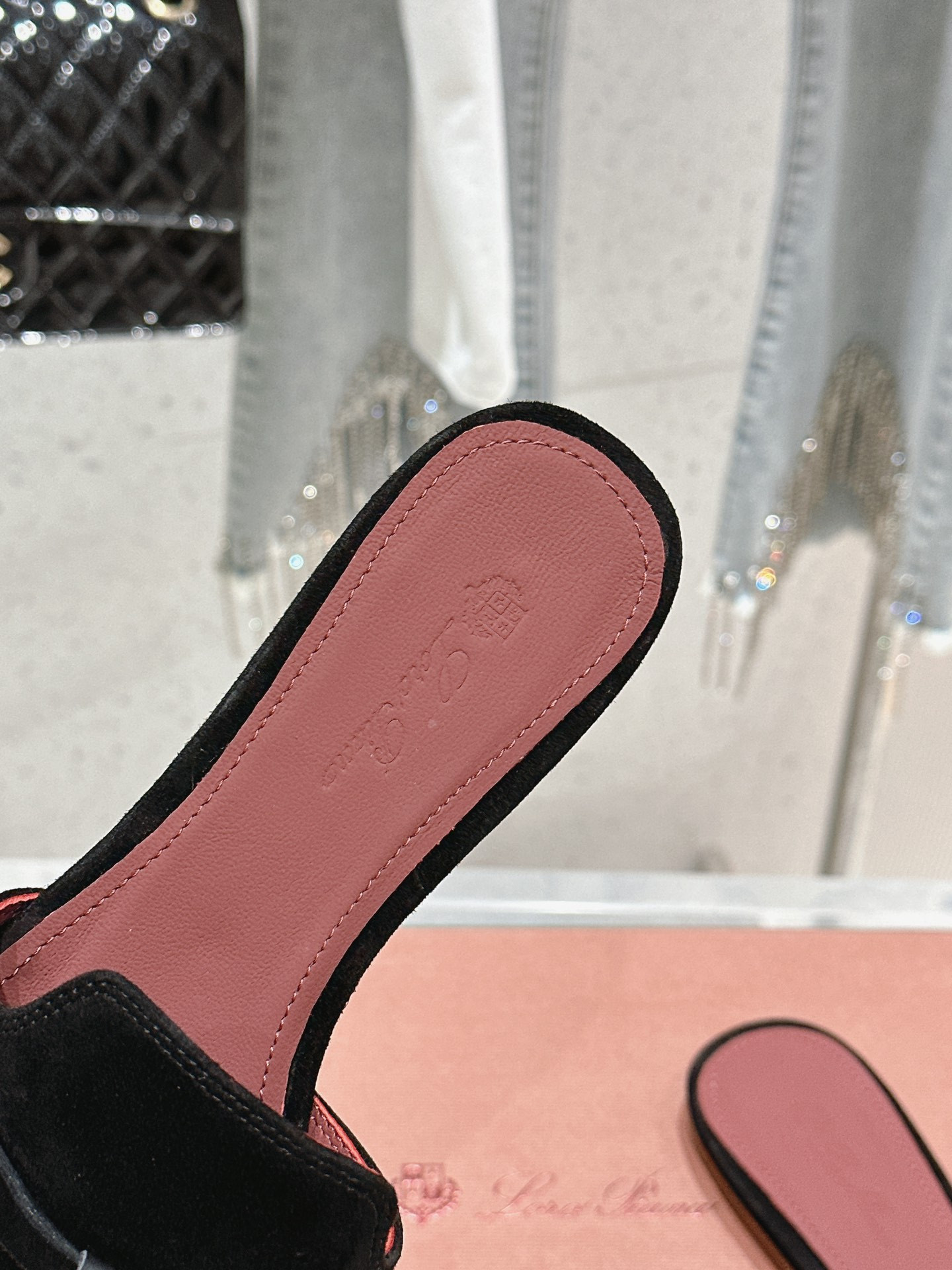 UA L0r0 P1ana Summer Charms Sandal