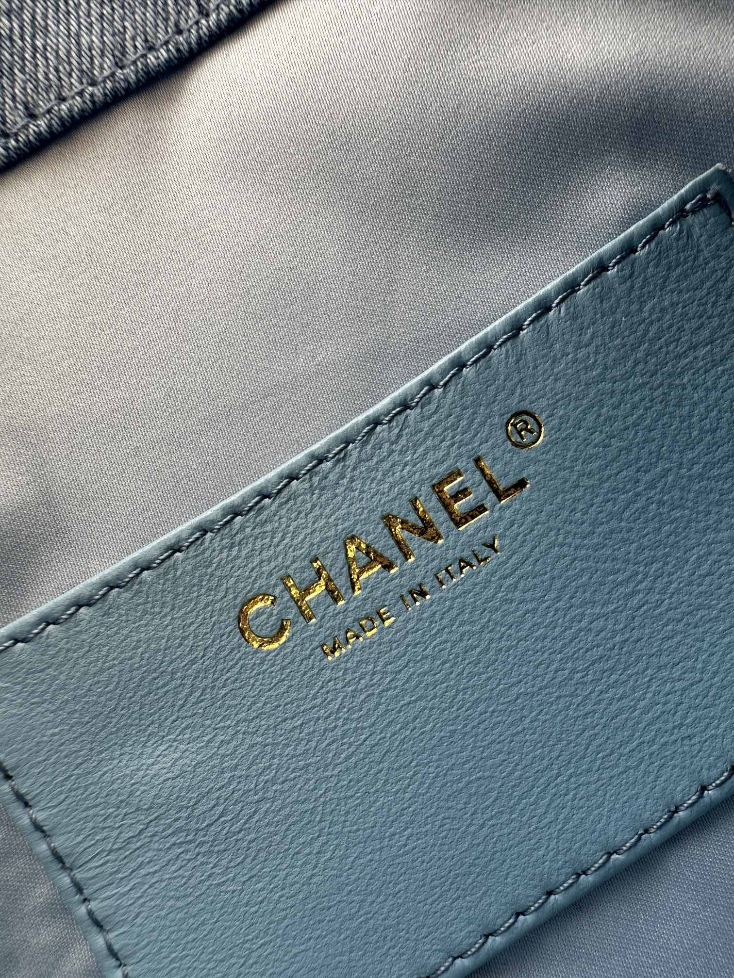 Ch**el 25 small Bucket Hobo handbag AS5293 30x26x14cm