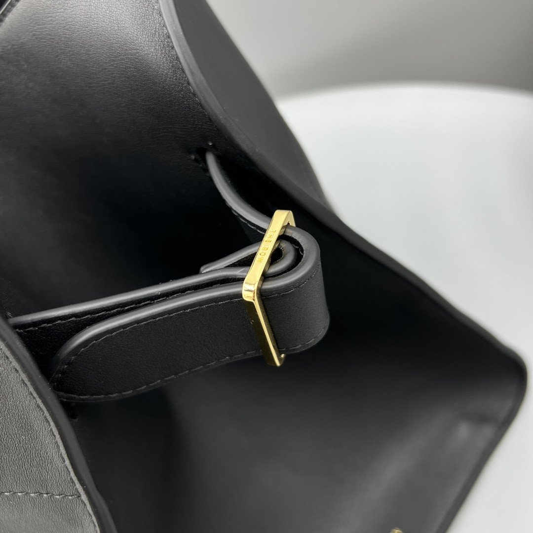 The R0w MARGAUX 12 32x15x25cm