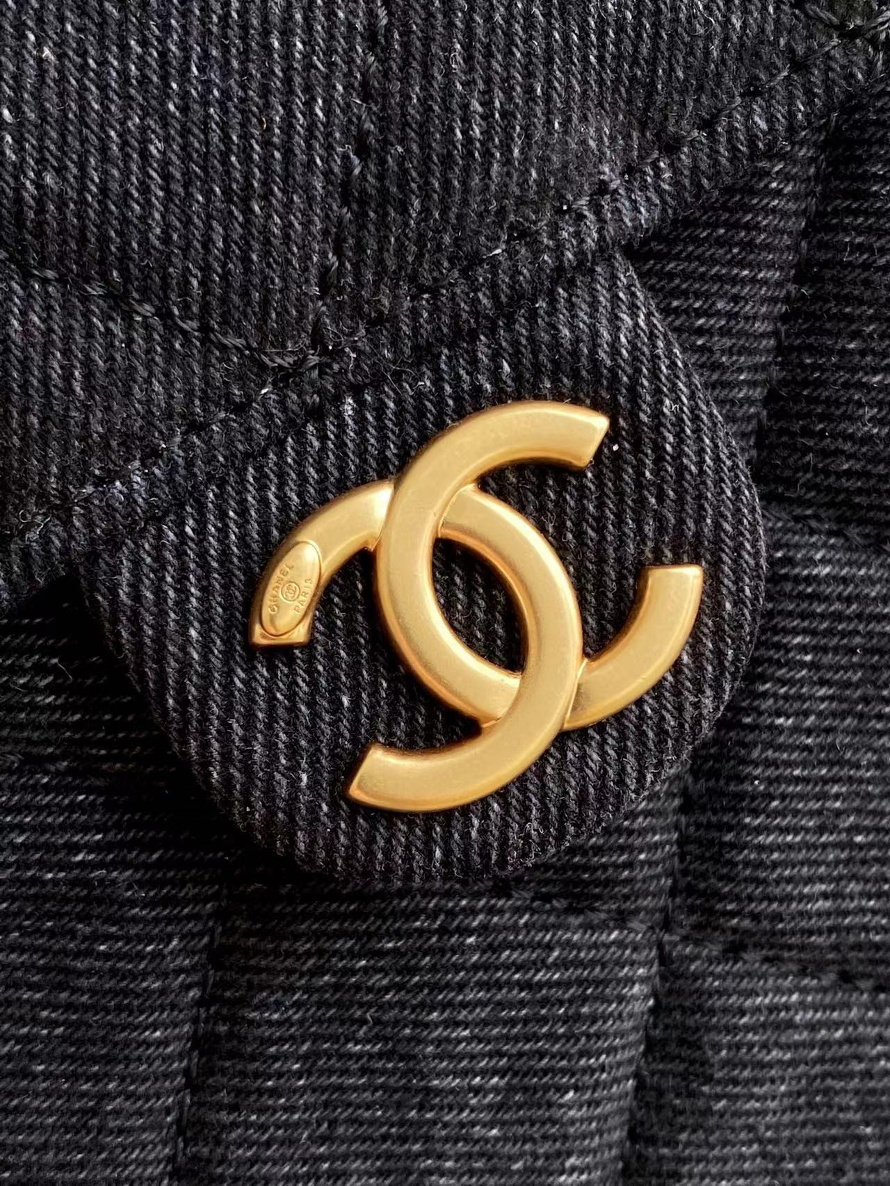 Ch**el 25 small Bucket Hobo handbag AS5293 30x26x14cm