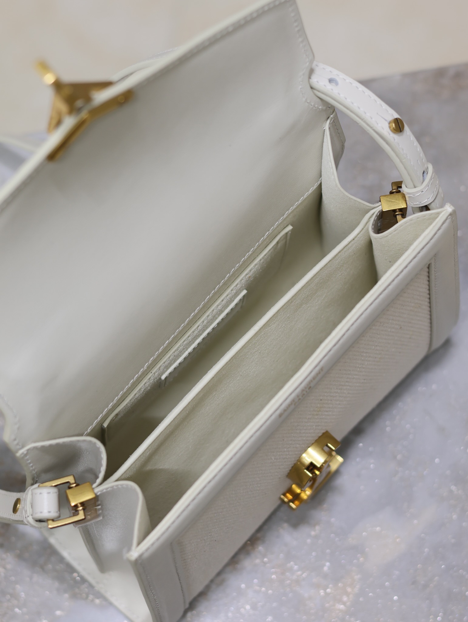 Y51 cassandra mini top handle bag 20x16x7.5cm