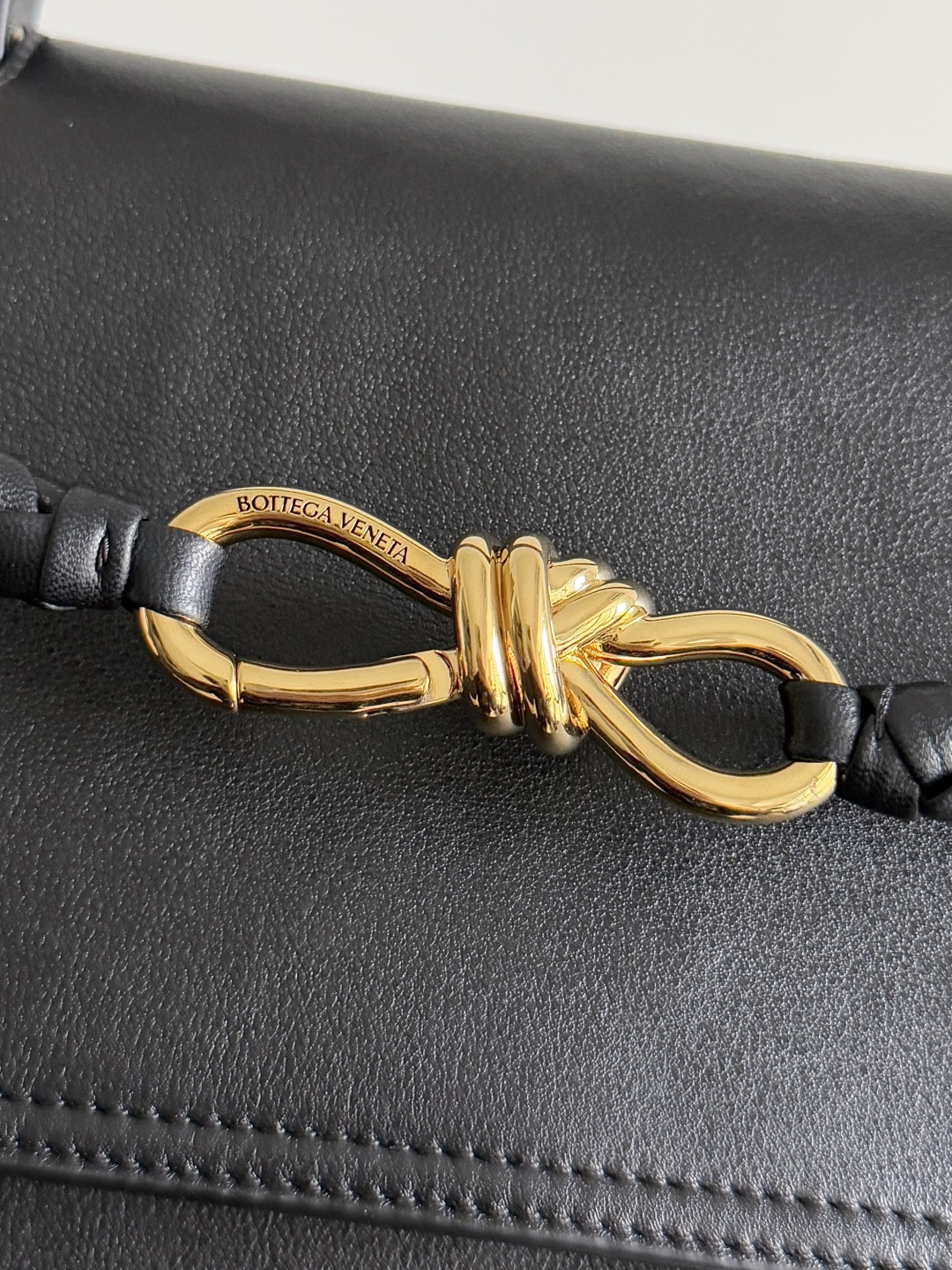 B0tt*ga Ven*ta Large Ciao Ciao 32x41.5x14.5cm