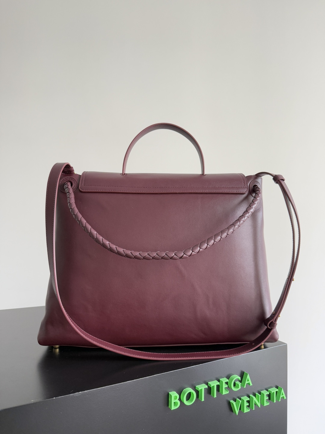 B0tt*ga Ven*ta Large Ciao Ciao 32x41.5x14.5cm