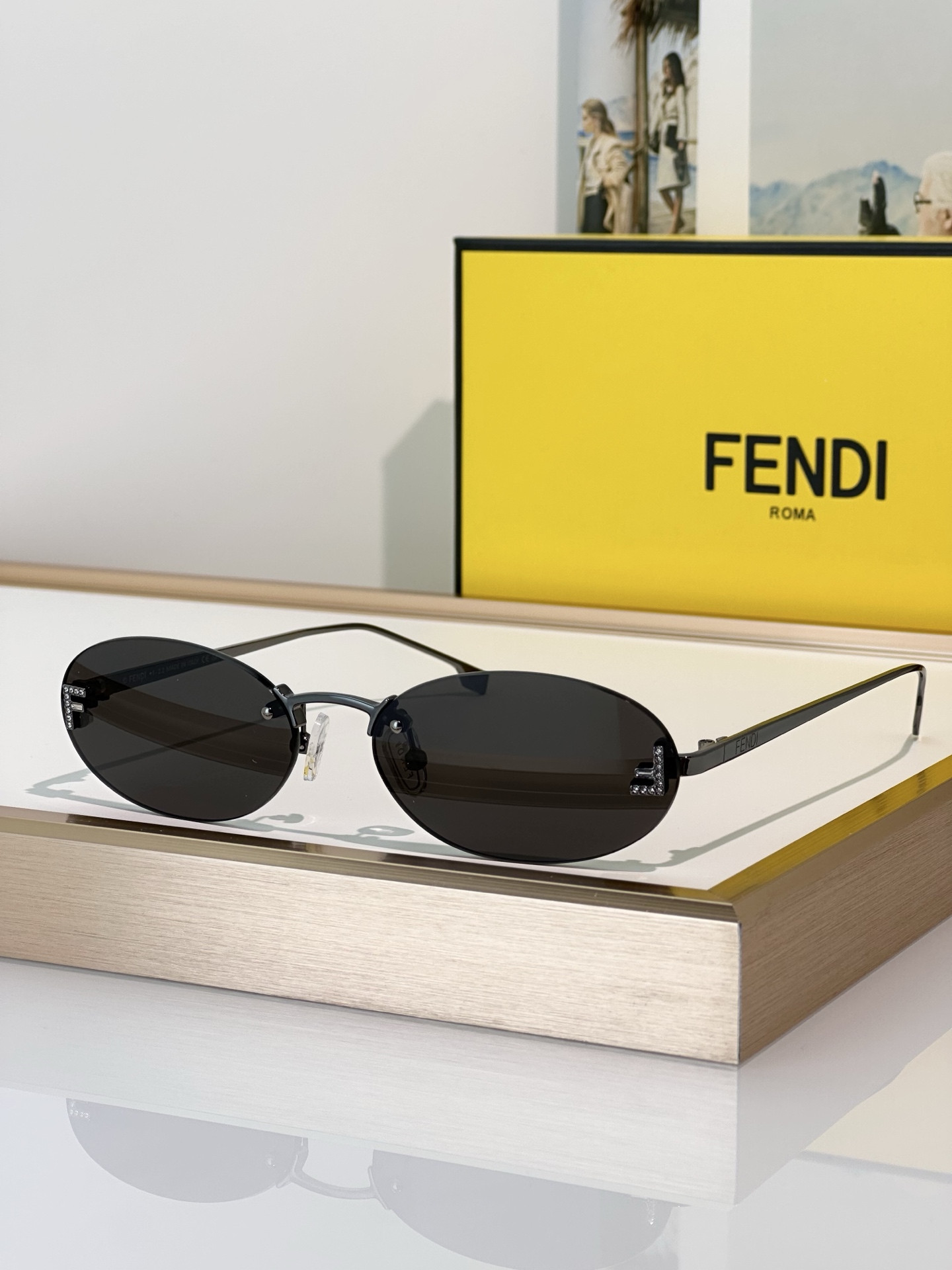 FENDI glasses FE4075US