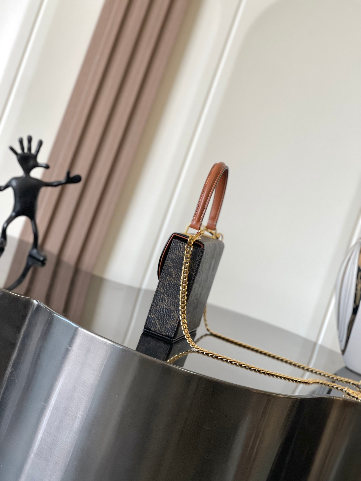 Ce1i*e SMALL BOX BLANDINE in Triomphe Canvas and Calfskin 16x12x4cm