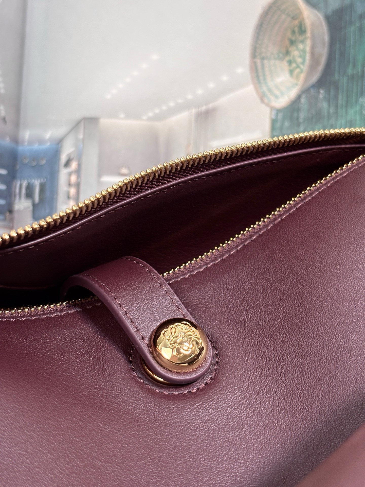 L0ew* Medium Madrid bag in S*pple calfskin 28.5x11x23cm