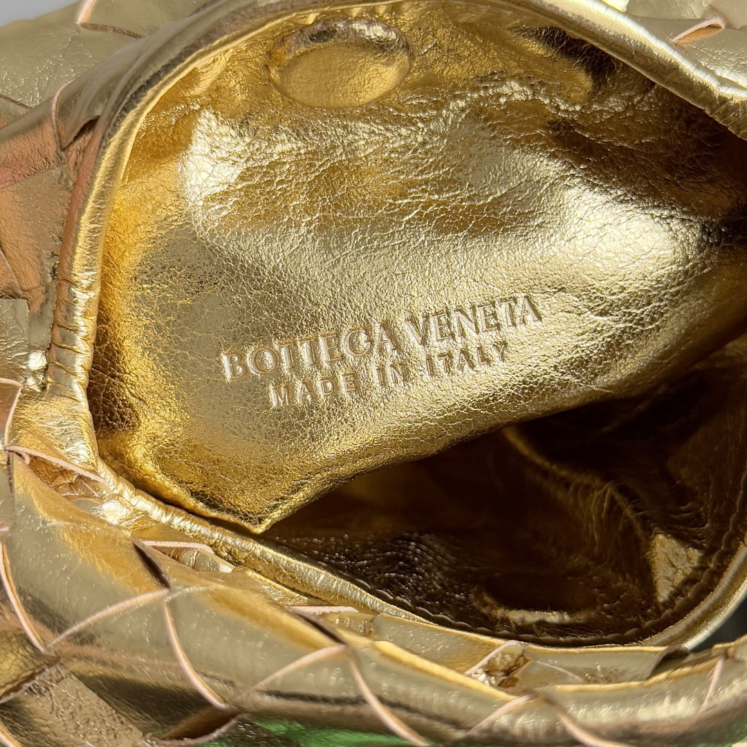 B0tt*ga Ven*ta Mini Hop 25.5x14.5x11cm