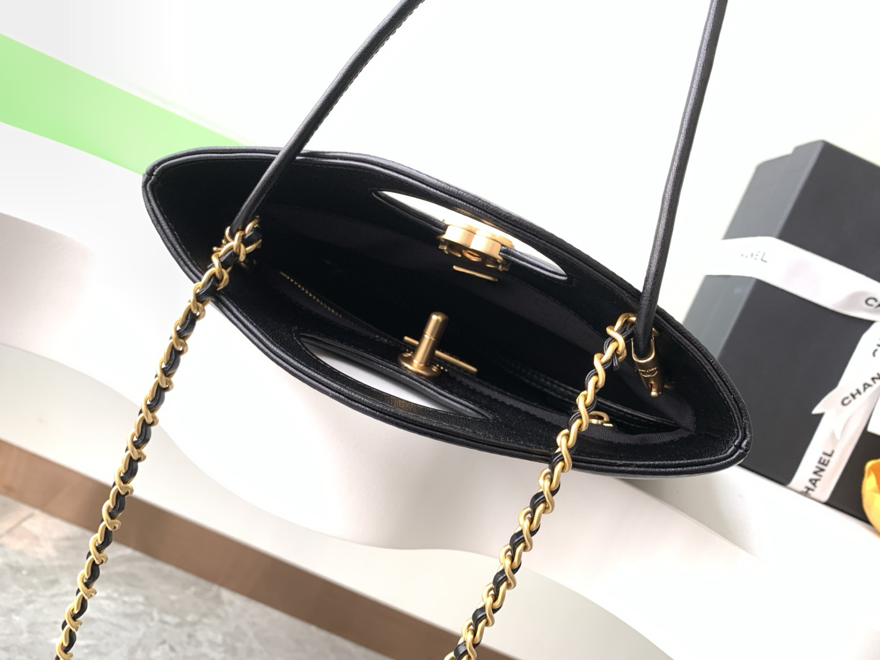 Ch**el 31 Mini Shopping Bag Lambskin & Gold-Tone Metal 22x23x5cm