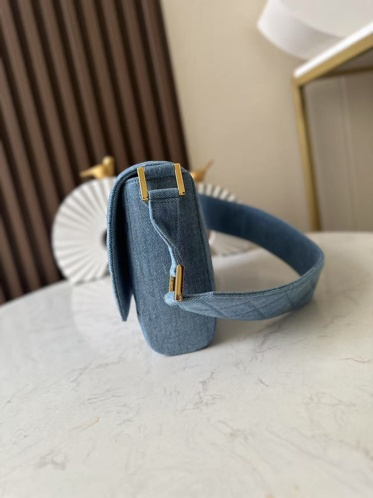 Ch**el vintage Denim Shoulder Bag 25.5x20x7cm