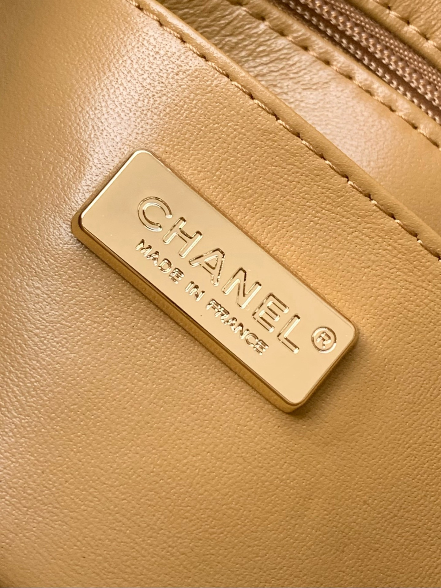 Ch**el 25ss CLASSIC FLAP HANDBAG CF 14x21x8cm