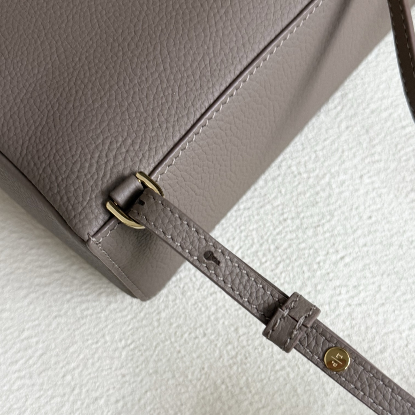 L0r0 P1ana Extra Pocket Backpack L23.5 23x21x8cm