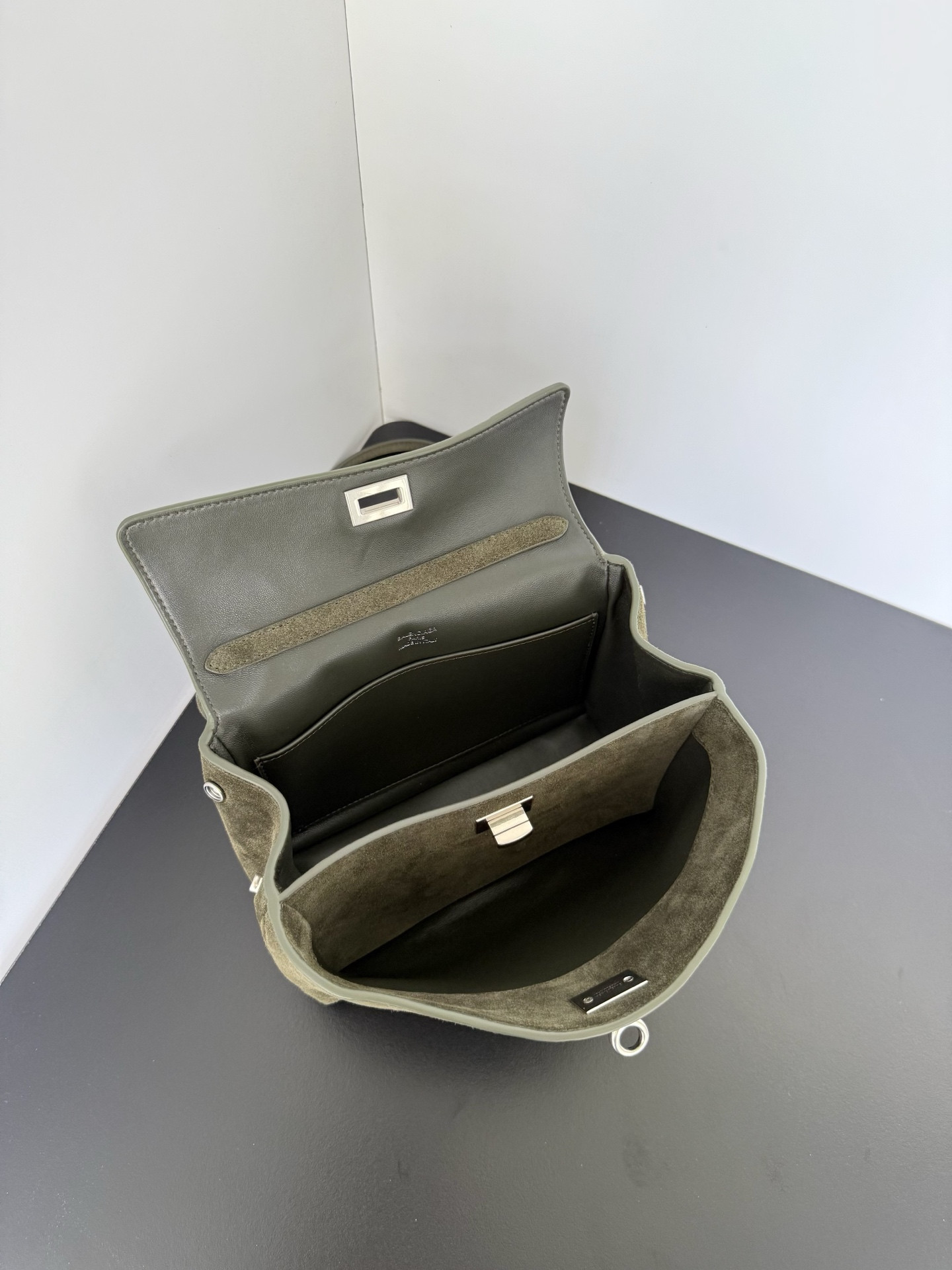 Ba1en*iaga Rodeo Mini 22.8x17x9.9cm