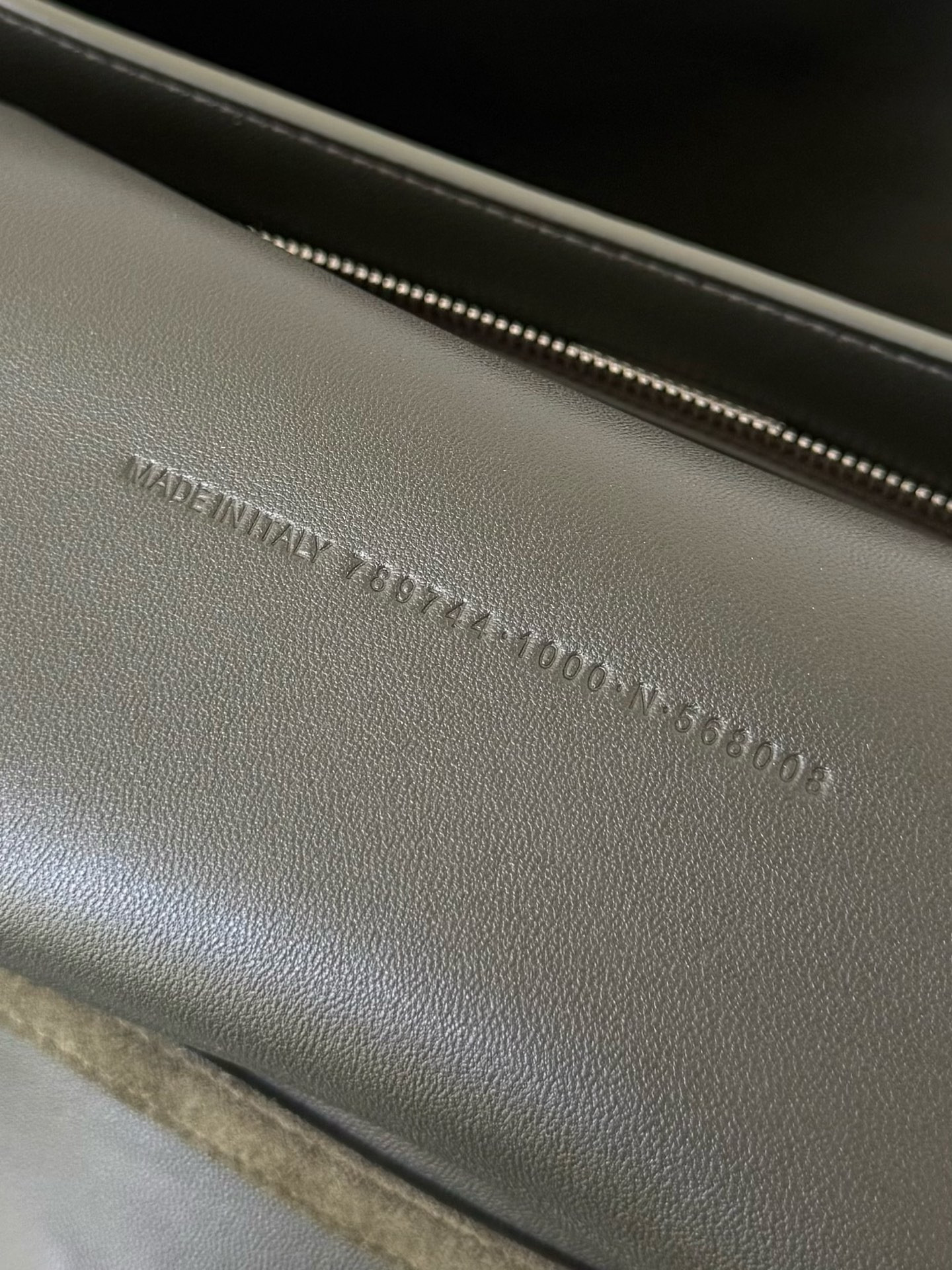 Ba1en*iaga Rodeo Large 39.8x29.9x12.9cm