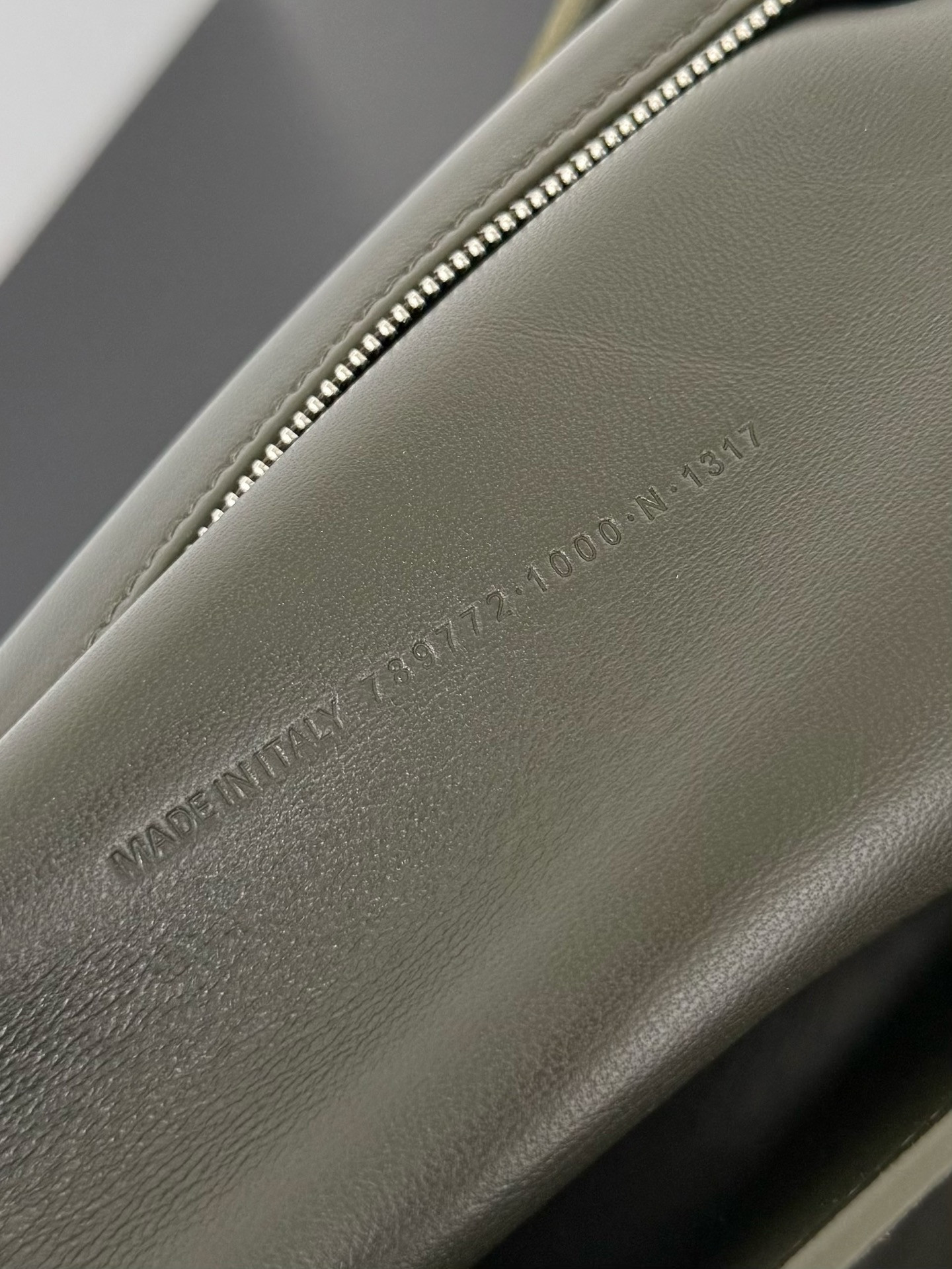 Ba1en*iaga Rodeo Medium 35x23.3x10.9cm