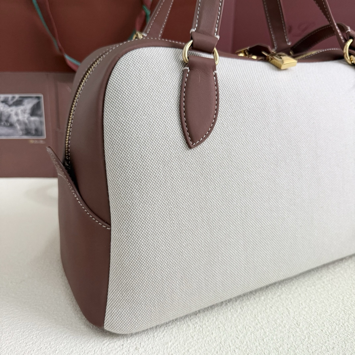 L0r0 P1ana Needle 38x22x16cm