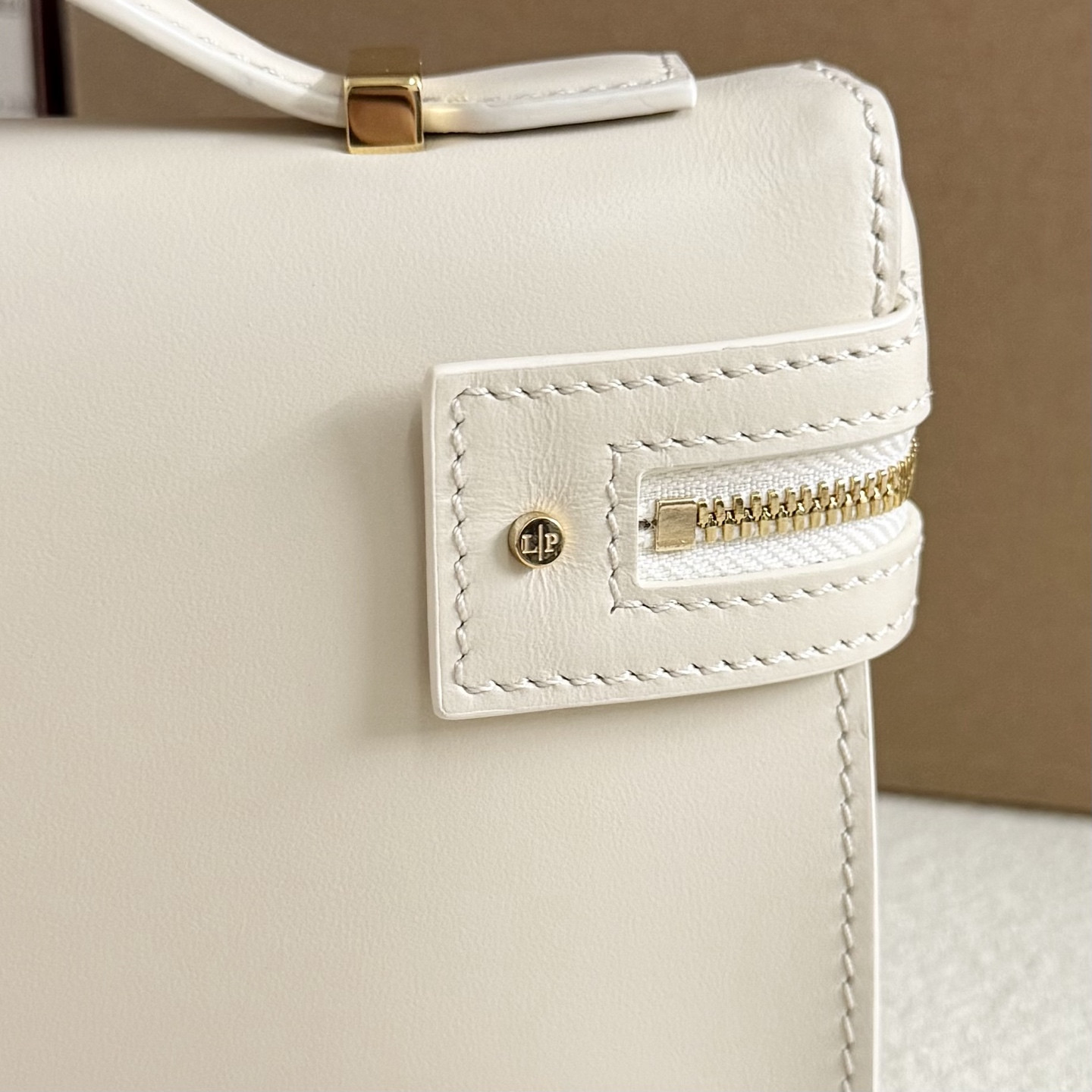 L0r0 P1ana Extra Clutch L29 29x14x3cm