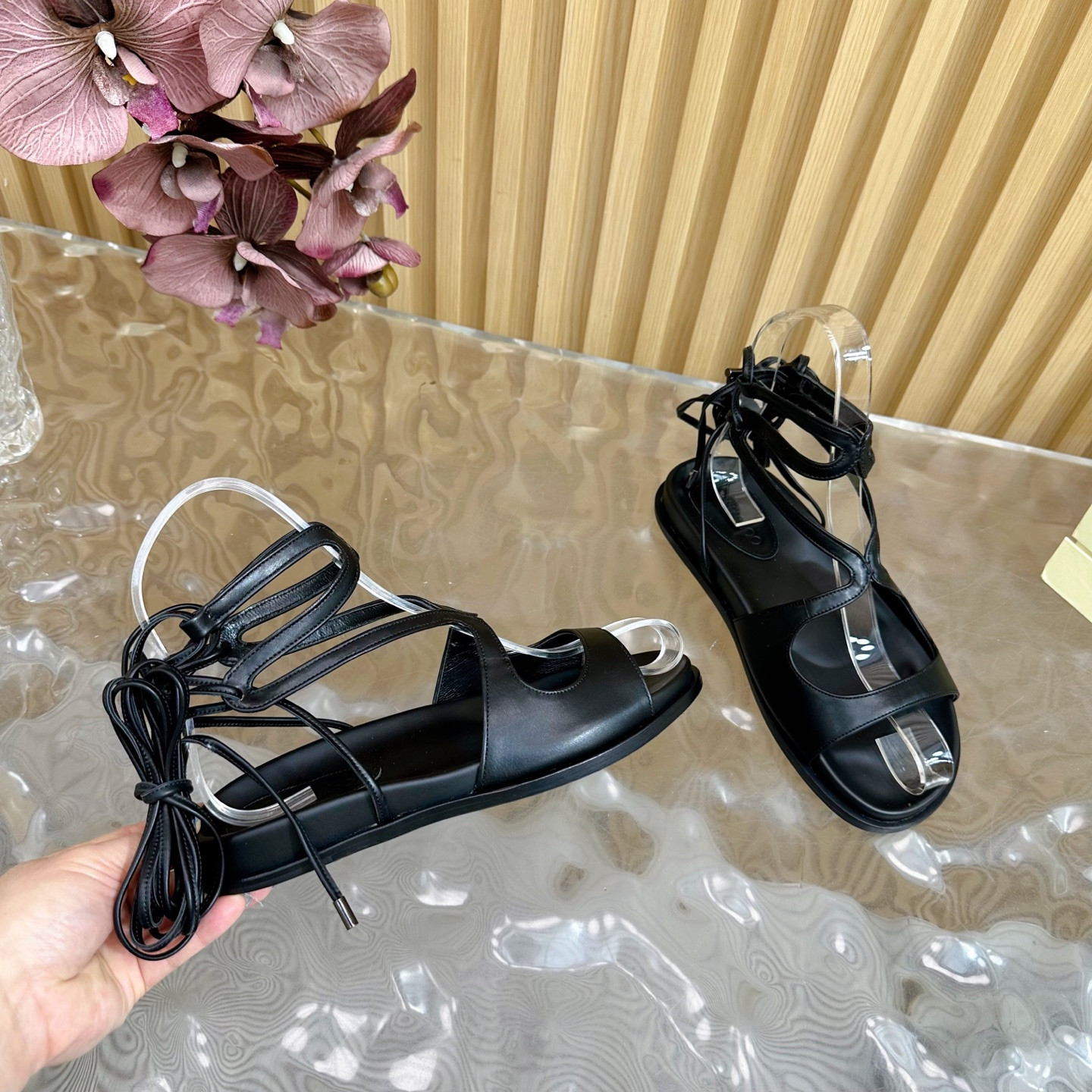 UA J1m*y Ch00 Sandals