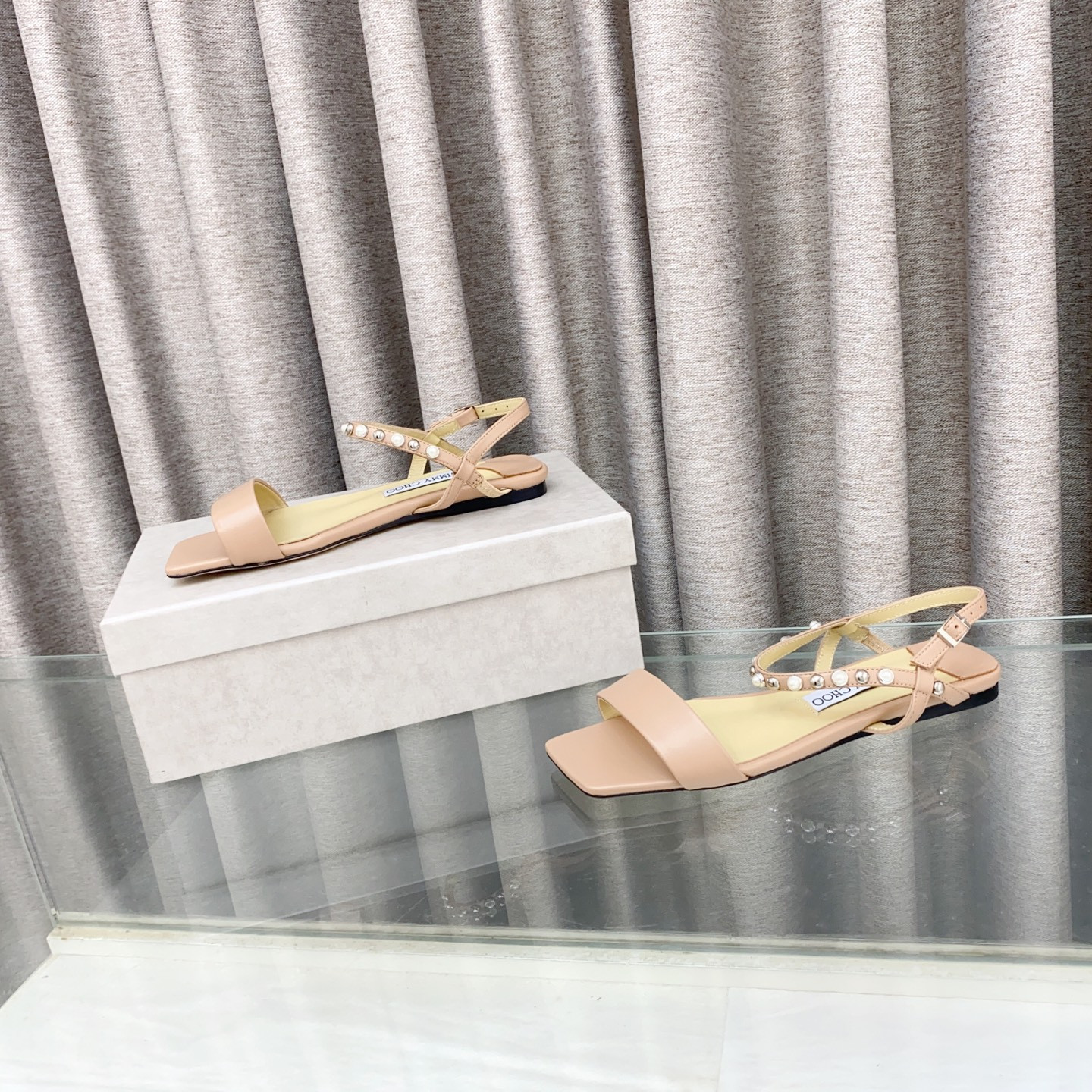 UA J1m*y Ch00 Sandals