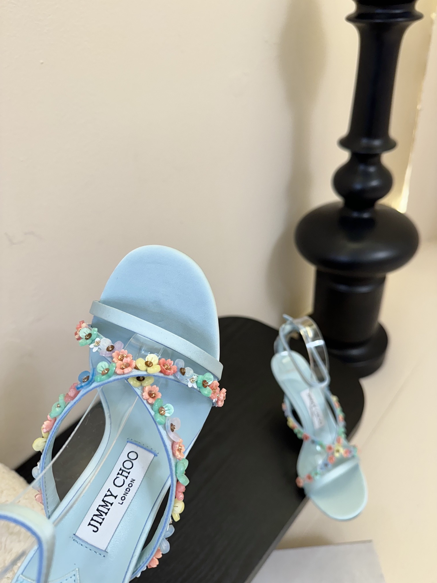 UA J1m*y Ch00 Blanche Sandals 9cm