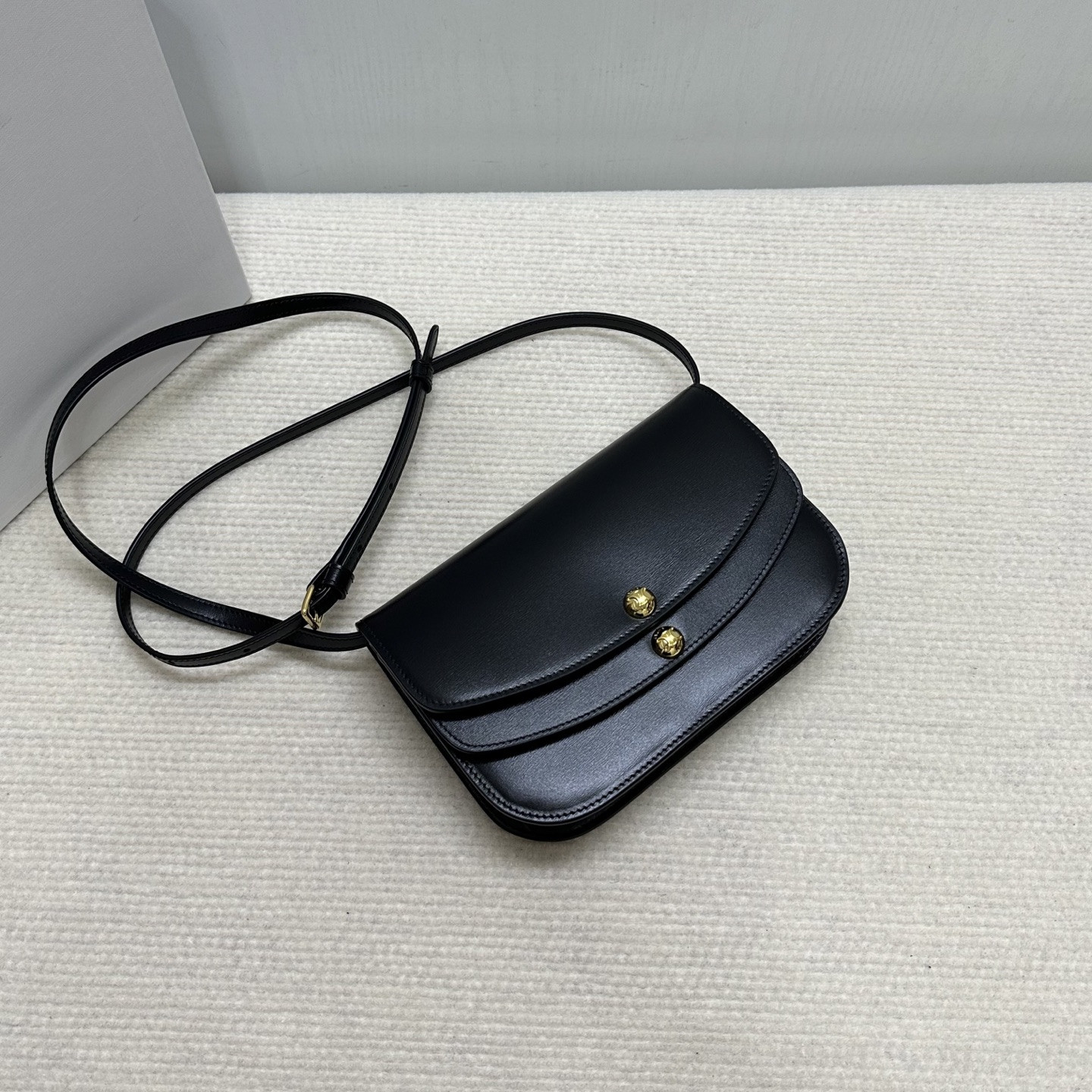 Ce1i*e DUO WALLET ON STRAP IN Shiny calfskin 20x13x6cm