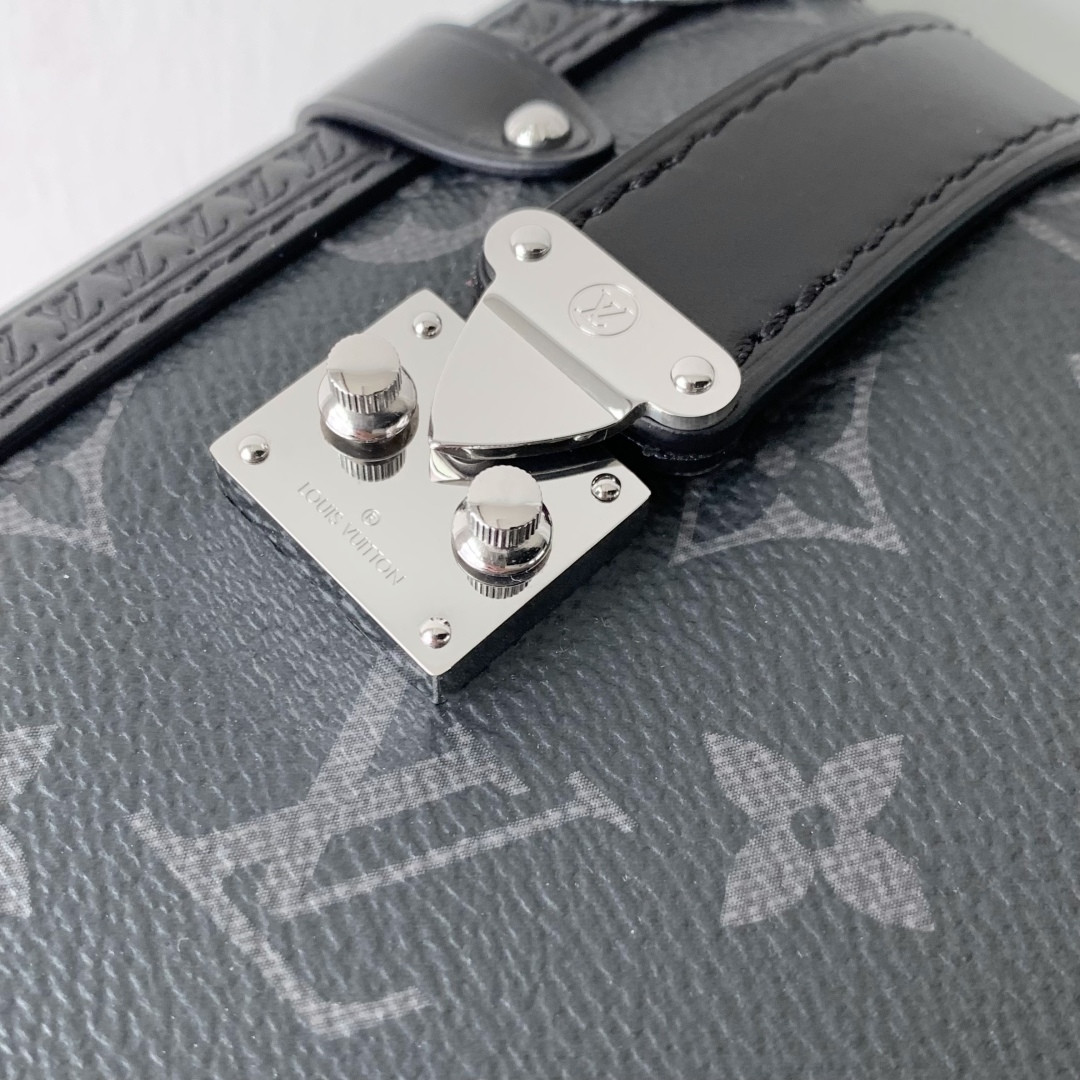 LV Side Trunk MM East West M26226 28x15x7cm