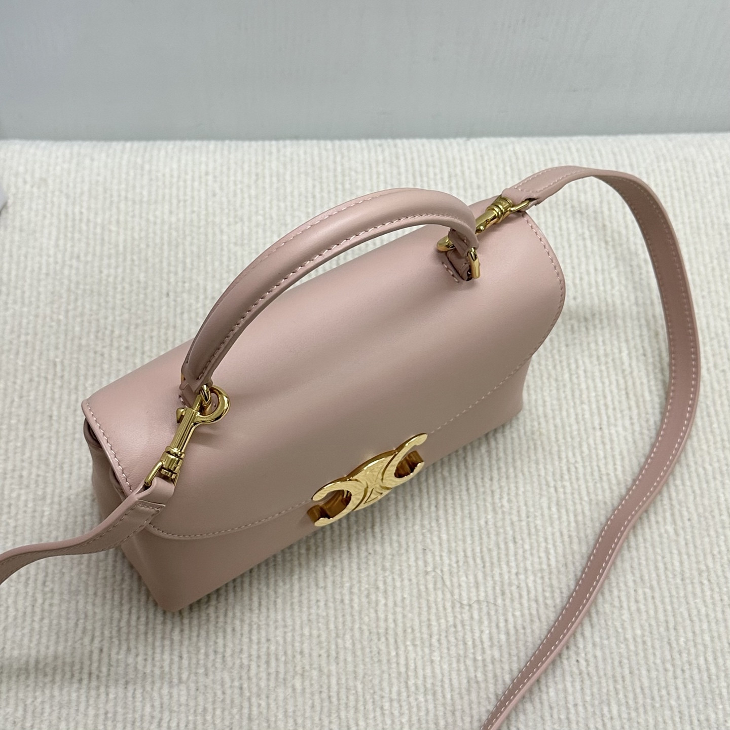 Ce1i*e Teen Nino Bag in Smooth Satined Calfskin 20.5x13x8cm