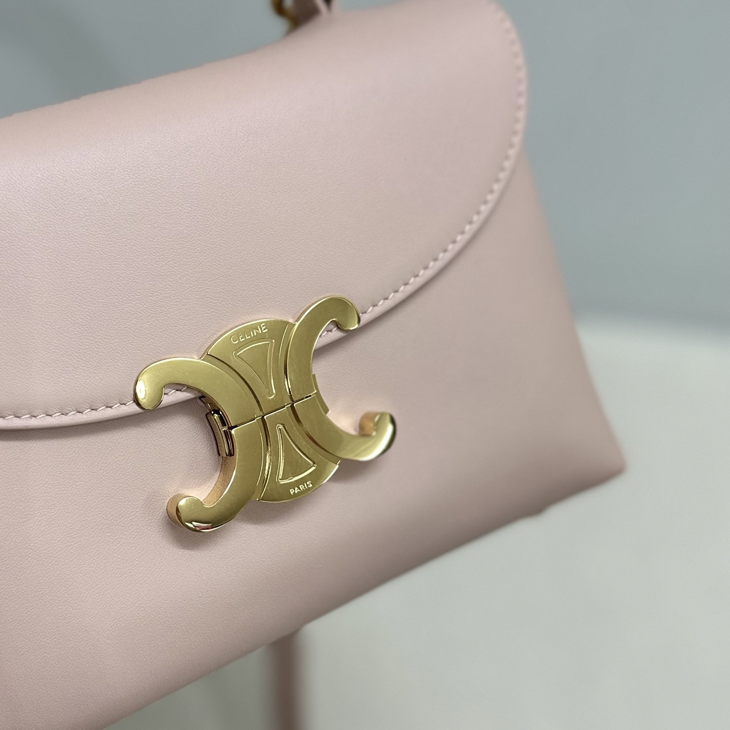 Ce1i*e Teen Nino Bag in Smooth Satined Calfskin 20.5x13x8cm