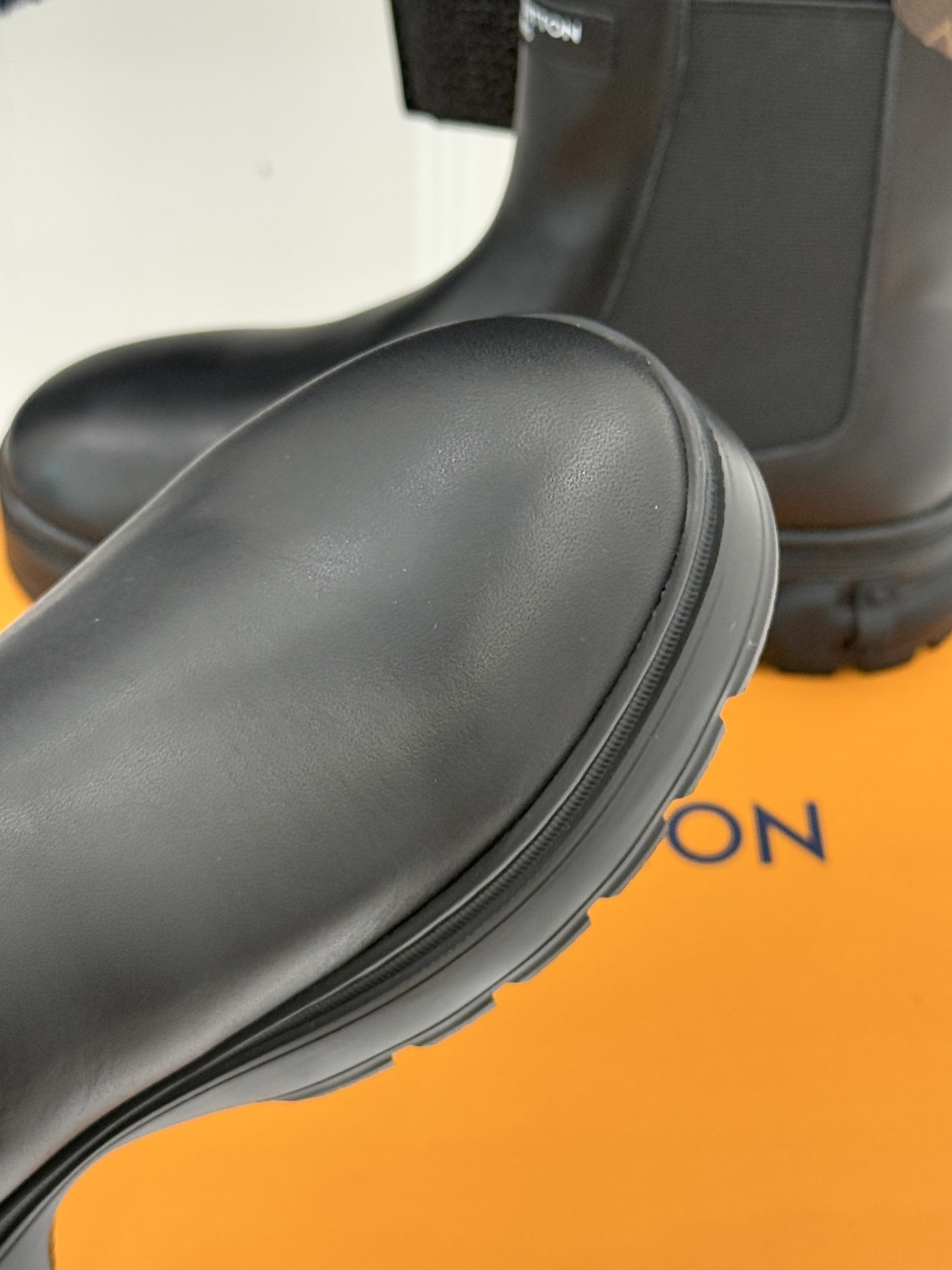 UA LV Squad Chelsea Ankle Boot